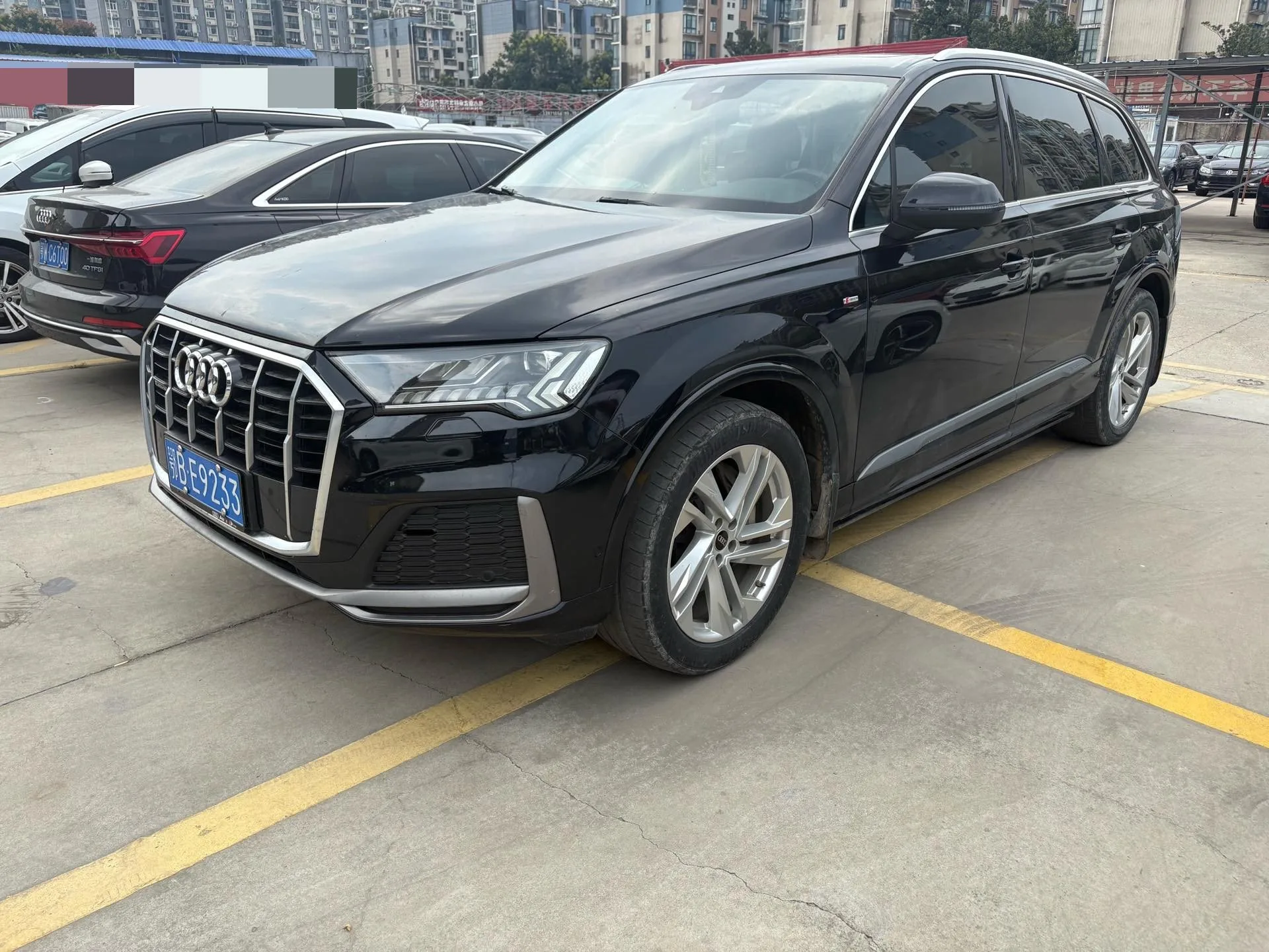 2021 Audi Q7 45 TFSI quattro S line Sport