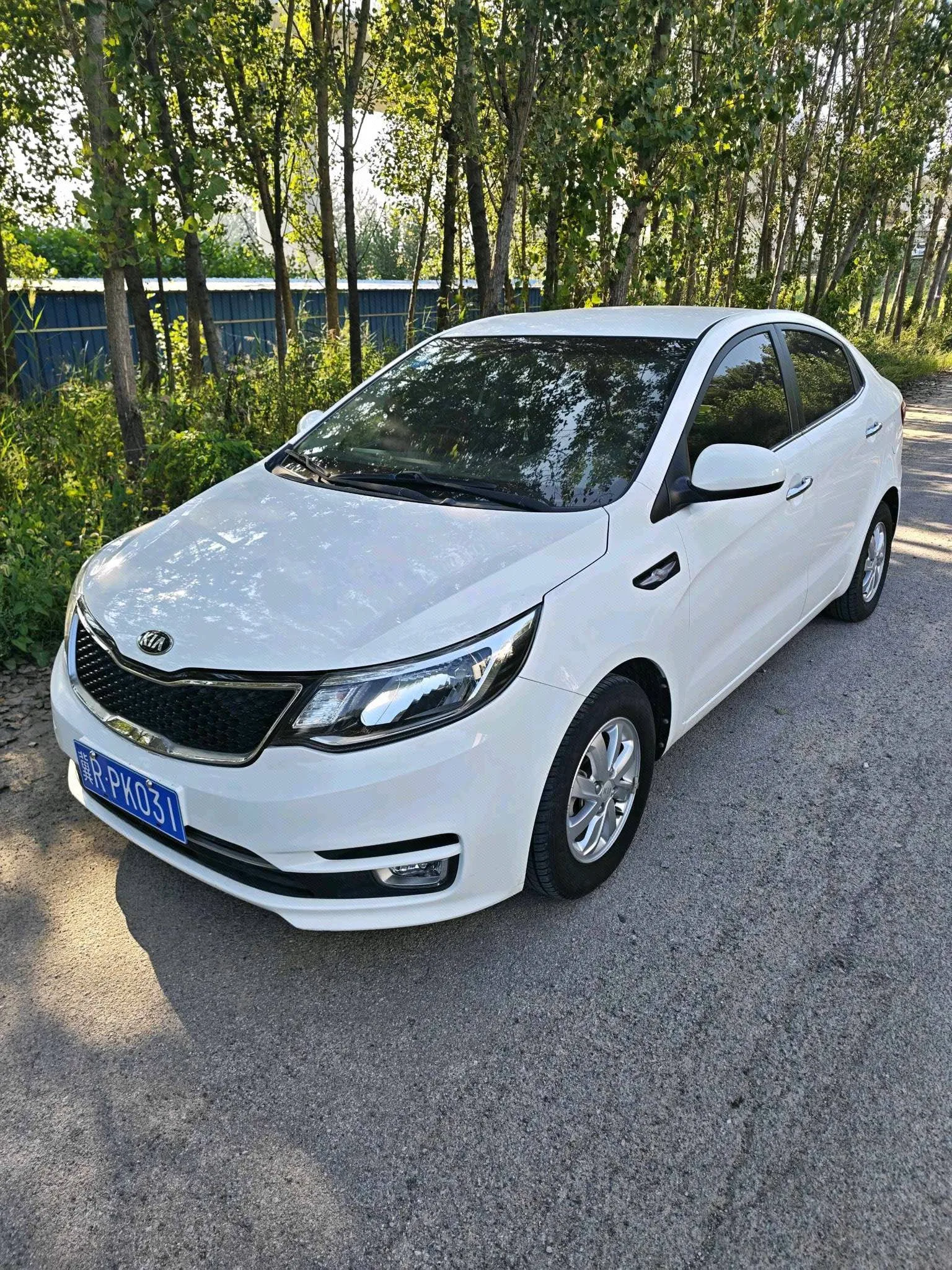 Kia K2 2015 Sedan 1.4L AT TOP