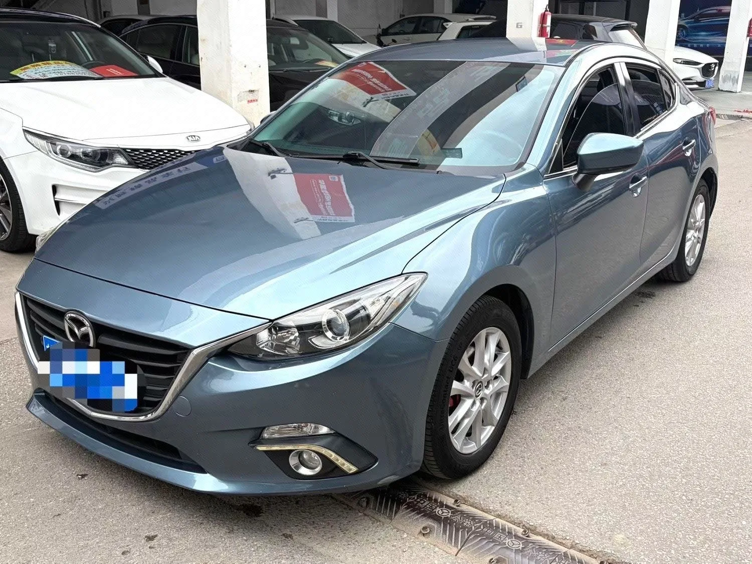 Mazda3 Axela 2016 Sedan 1.5L Automatic Comfort