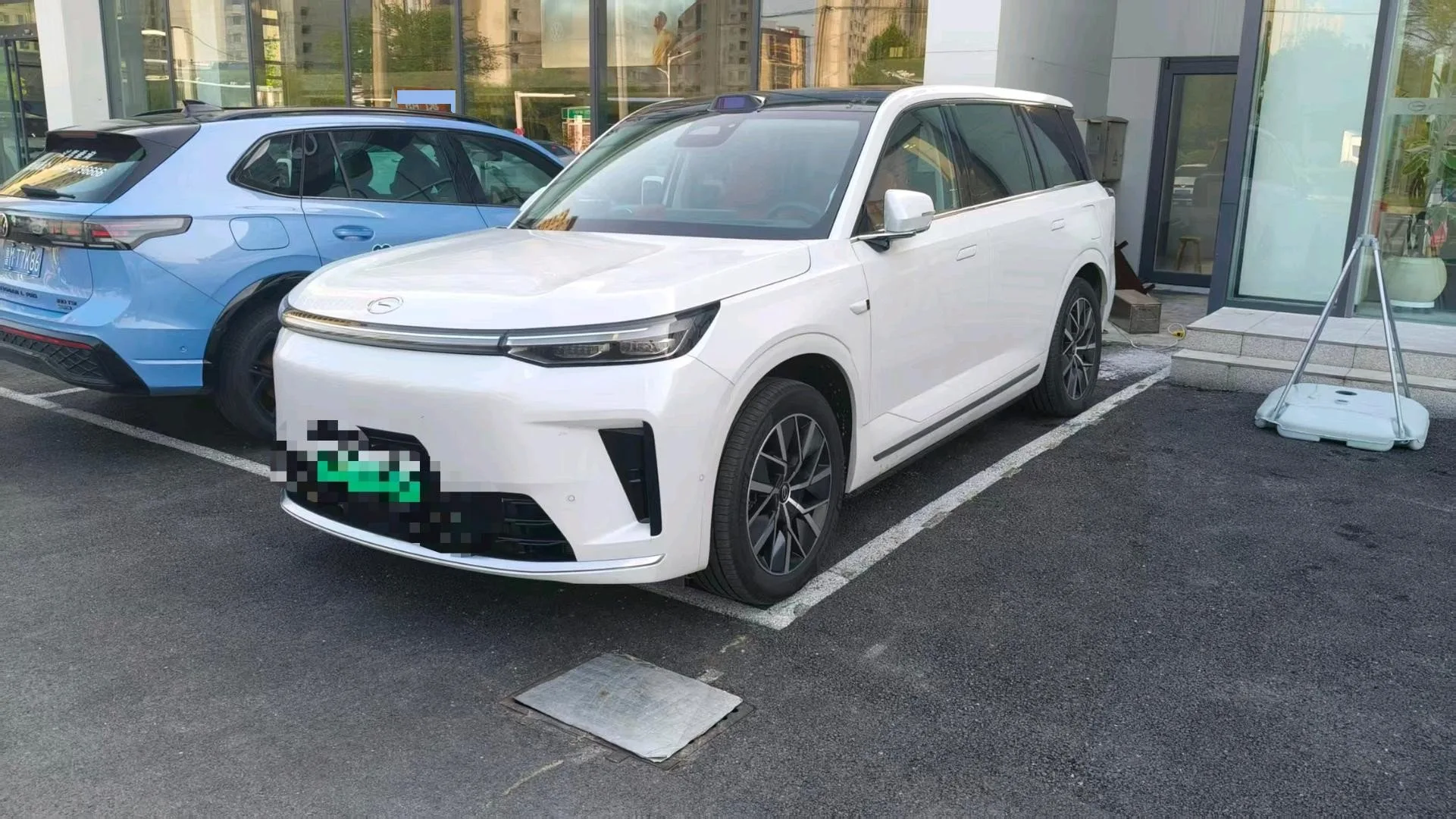GAC Trumpchi 2025 Xiangwang S9 1.5T Qiankun UItra 6-Seater Automatic