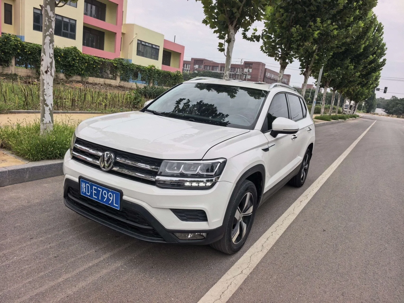 Tharu 2021 280TSI 2WD Luxury Edition