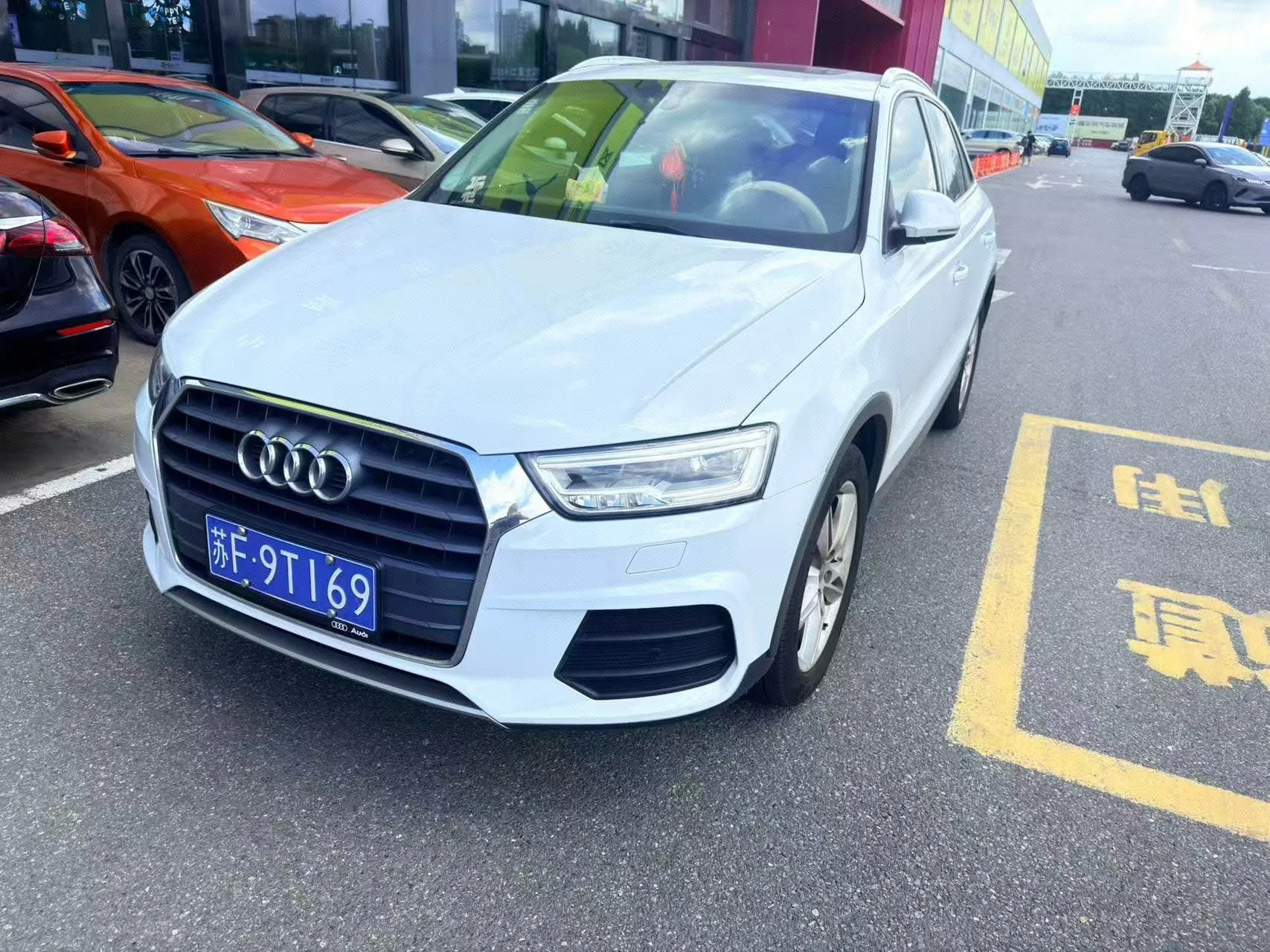 Audi Q3 2018 30th Anniversary Edition 30 TFSI Fashion Model