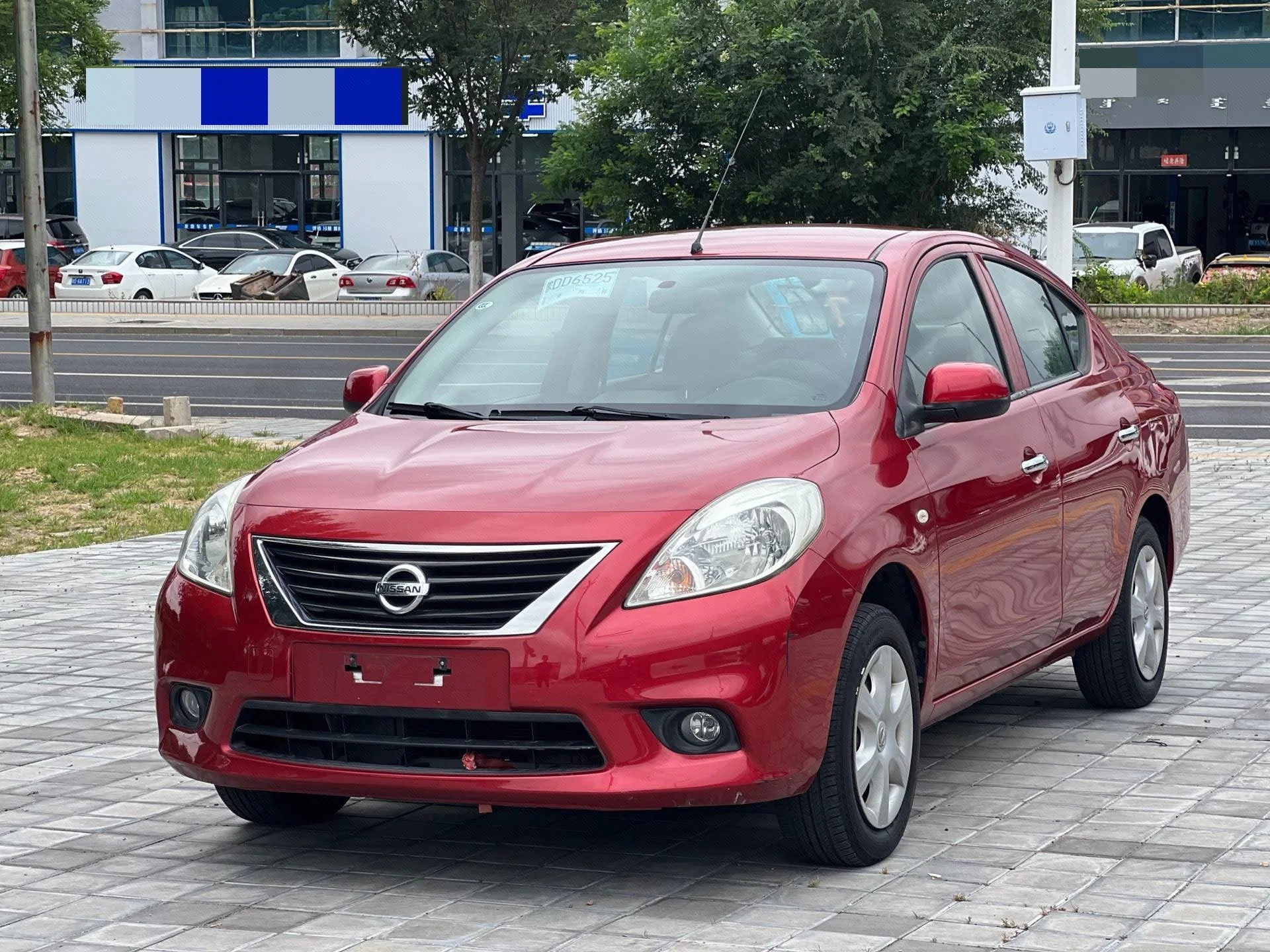 2011 Nissan Sunny 1.5 XE Comfort Edition, Manual Transmission