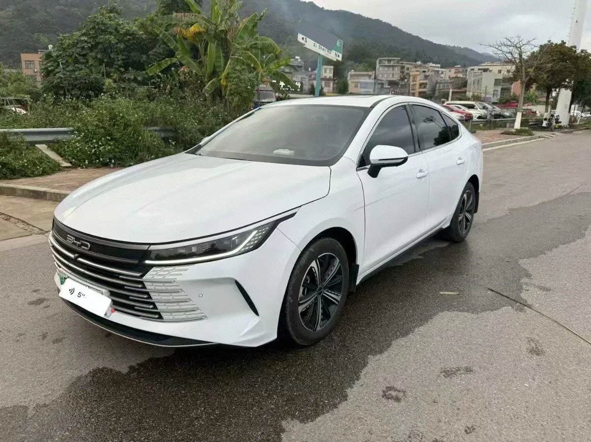BYD 2023 Destroyer 05 DM-i 1.5 CVT 55KM Champion Edition Premium Automatic Transmission