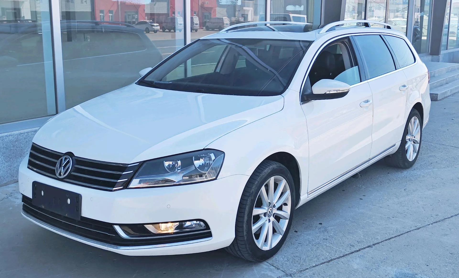 2012 Volkswagen Passat (Imported) Touring Edition 2.0TSI Luxury