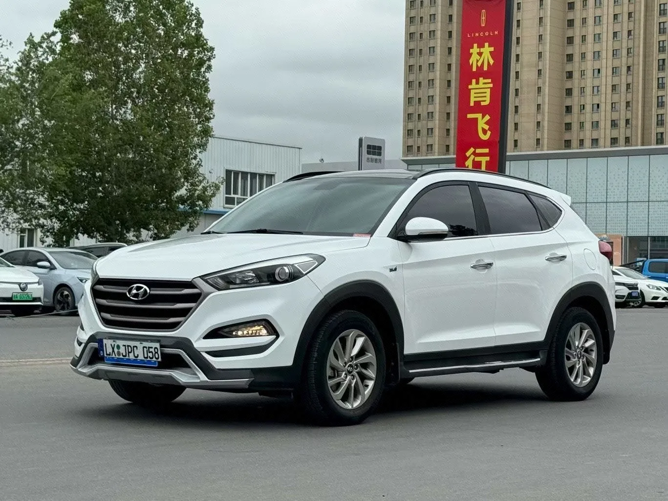 Tucson 2015 1.6T Dual-Clutch Two-Wheel Drive Intelligent Model