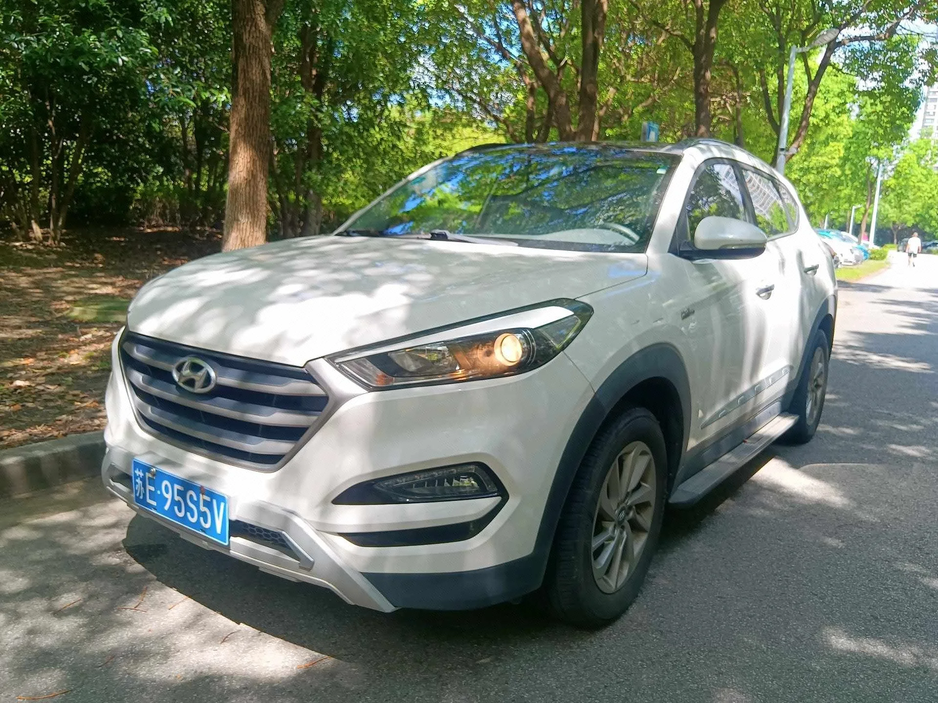 Tucson 2015 1.6T Dual-Clutch Two-Wheel Drive Intelligent Model