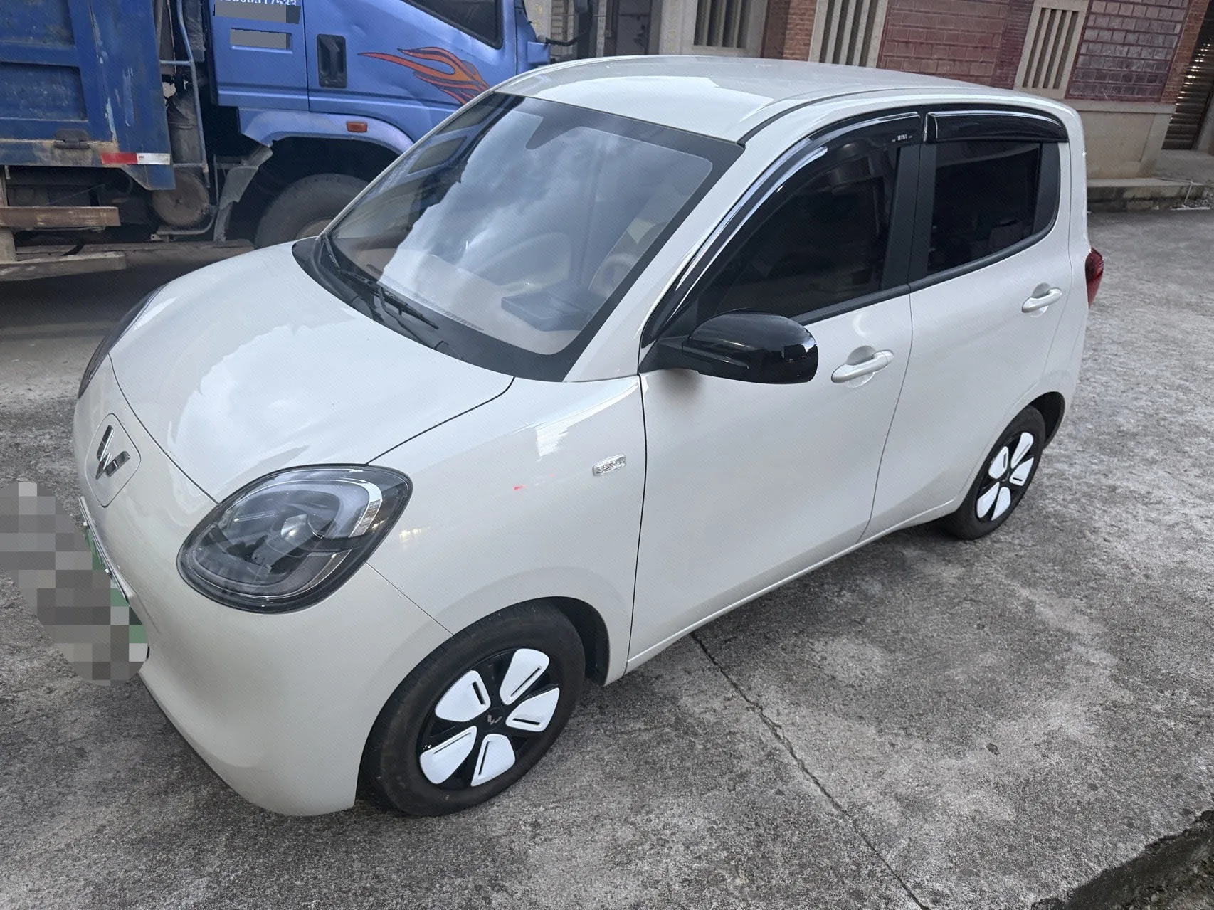 Wuling 2025 Hongguang MINI EV Four-Door Premium Edition Automatic