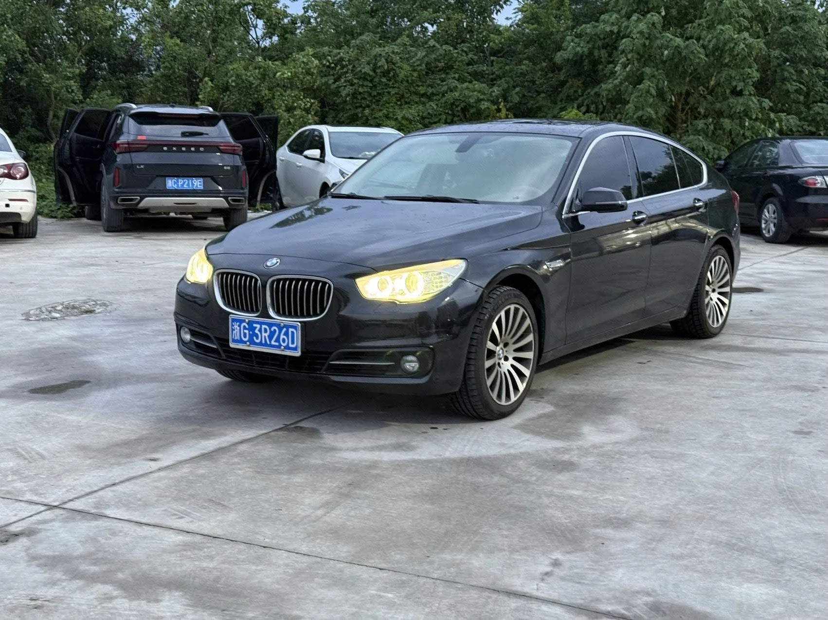 2014 BMW 5 Series GT 535i Leading Edition