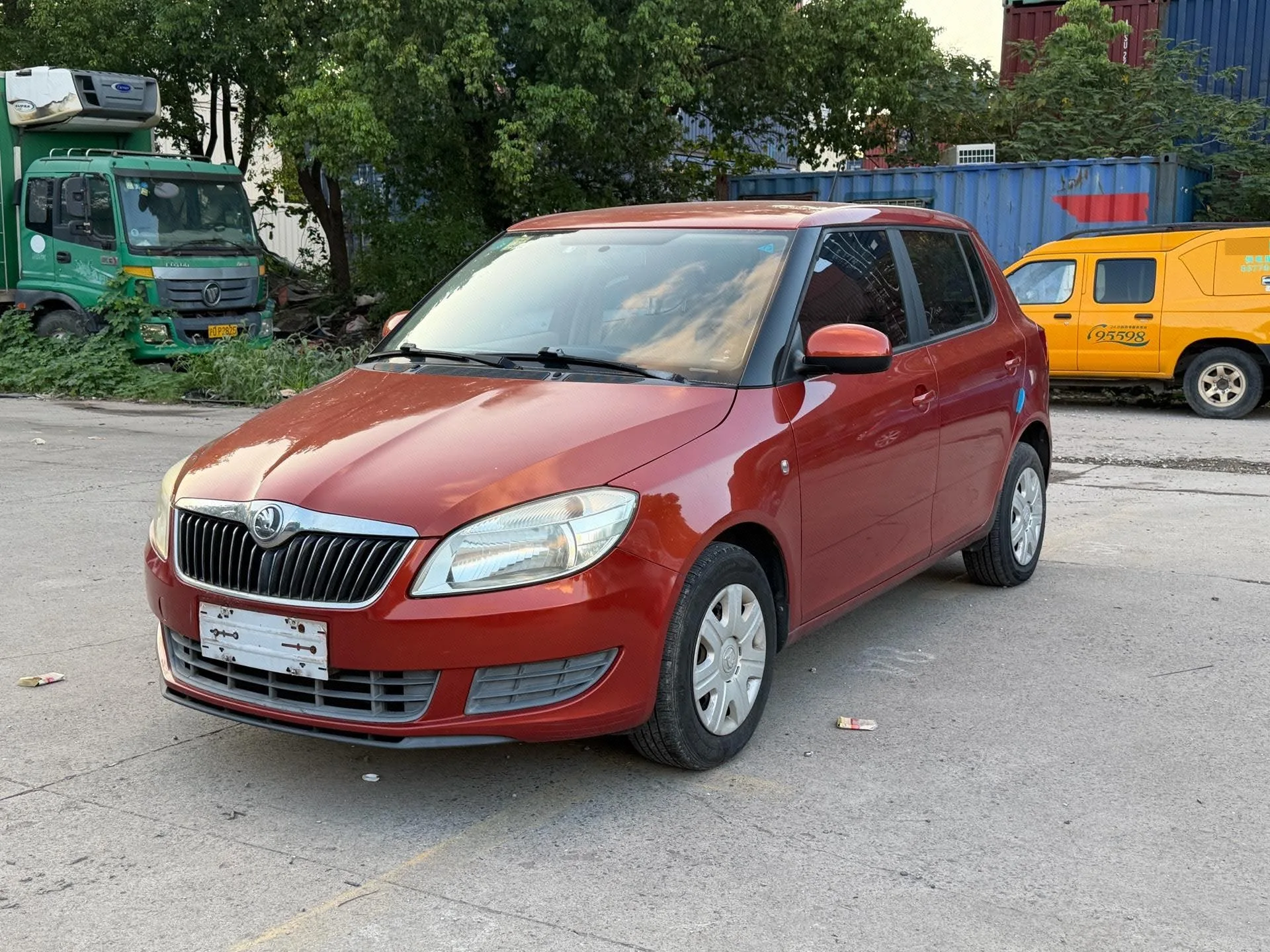 Fabia 2014 1.4L Automatic Crystal Edition