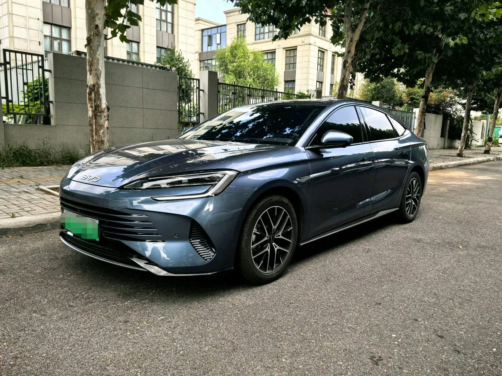 BYD 2023 Seal DM-i 1.5T CVT 121 km Flagship Automatic