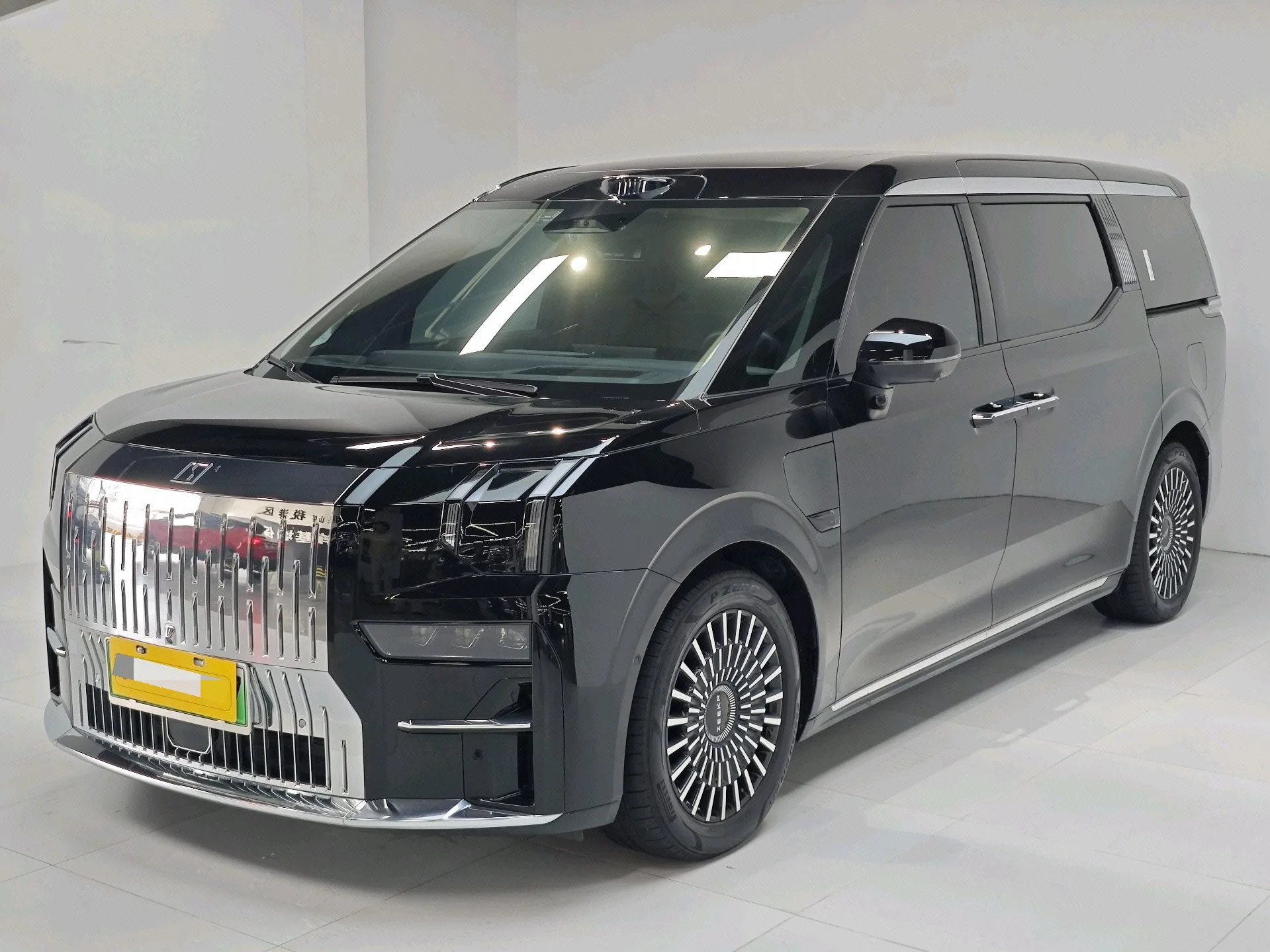 2024 Jike 009 Six-Seat Executive Edition AWD 108kWh Automatic