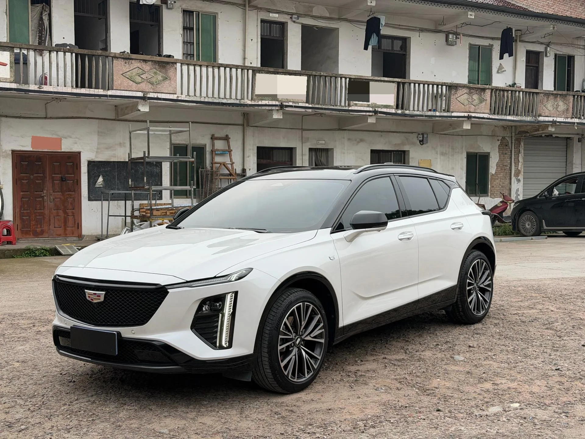 2023 Cadillac GT4 25T Premium