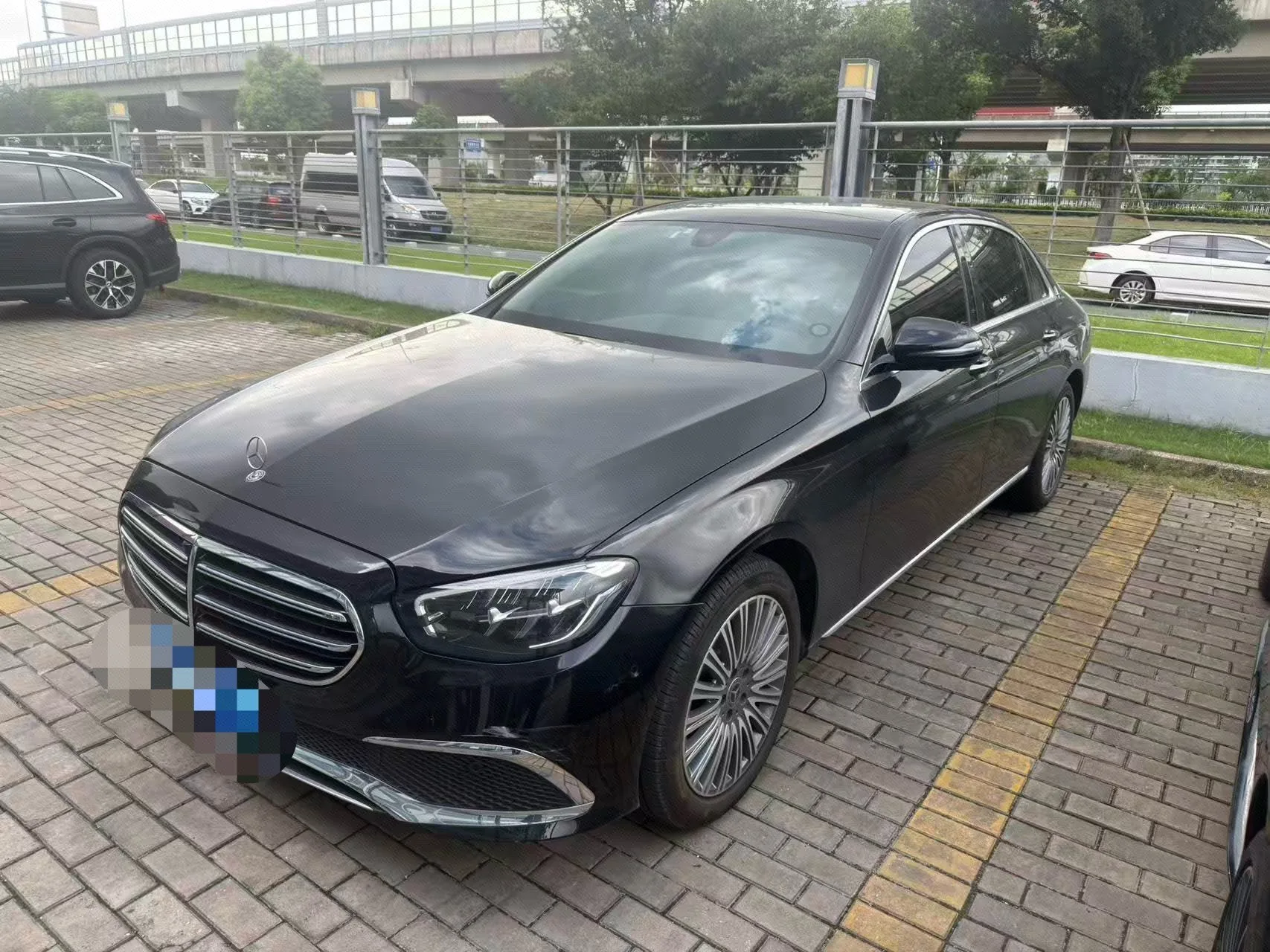 Mercedes-Benz E-Class 2023 E 300 L Fashion Edition