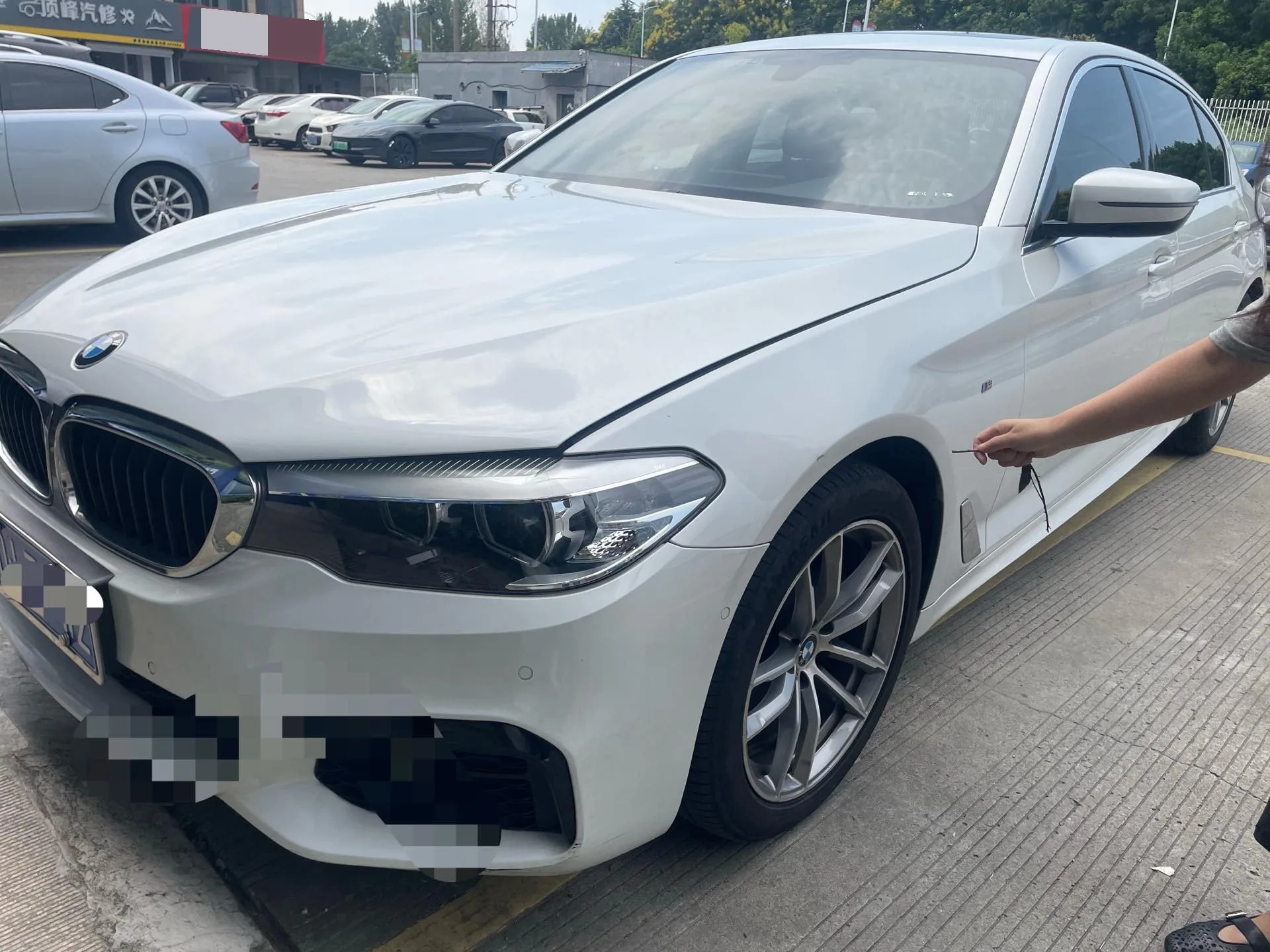 2020 BMW 5 Series 525Li M Sport Package