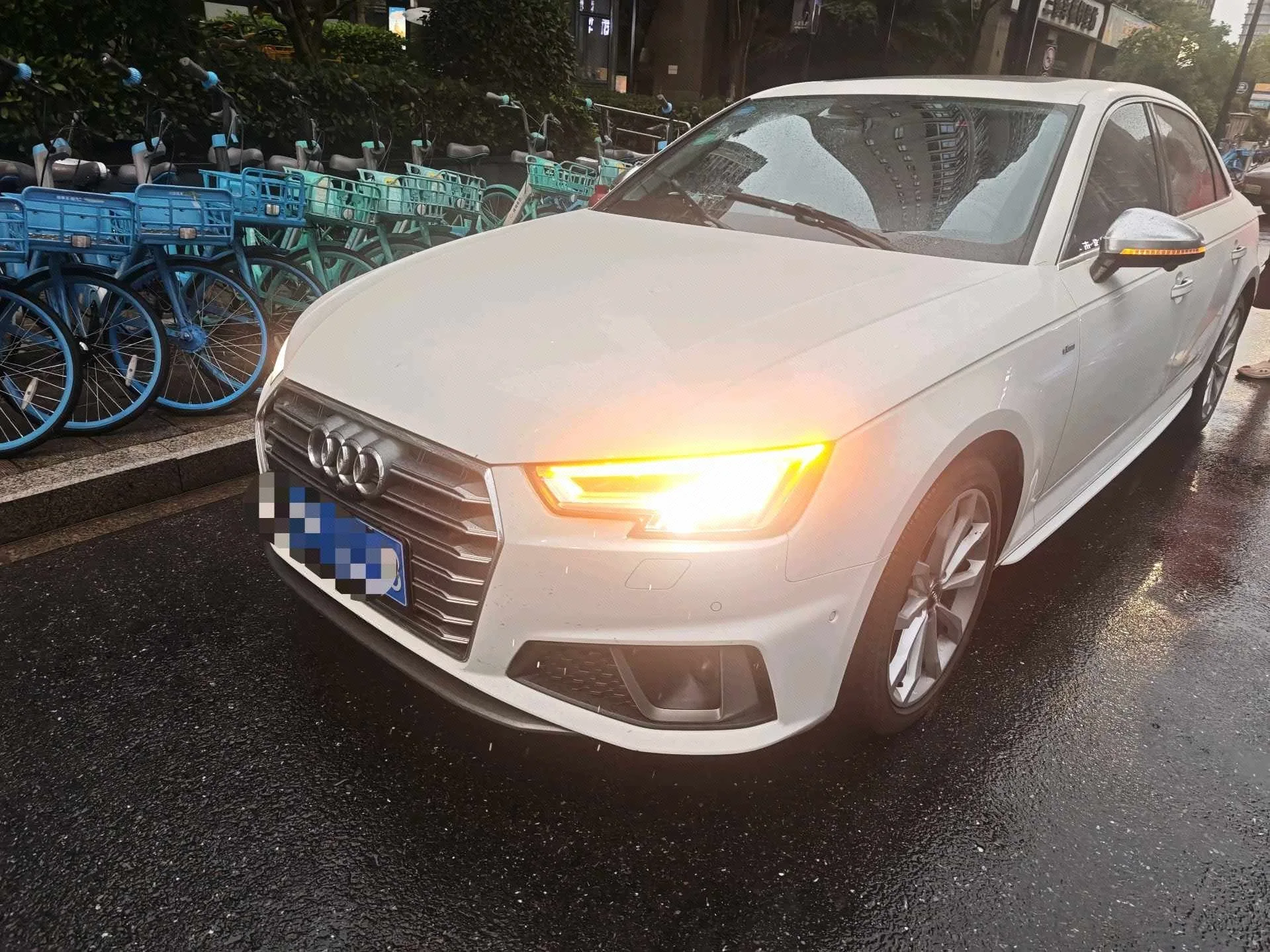 Audi A4L 2019 40 TFSI Fashion Edition (China VI Emission Standard)