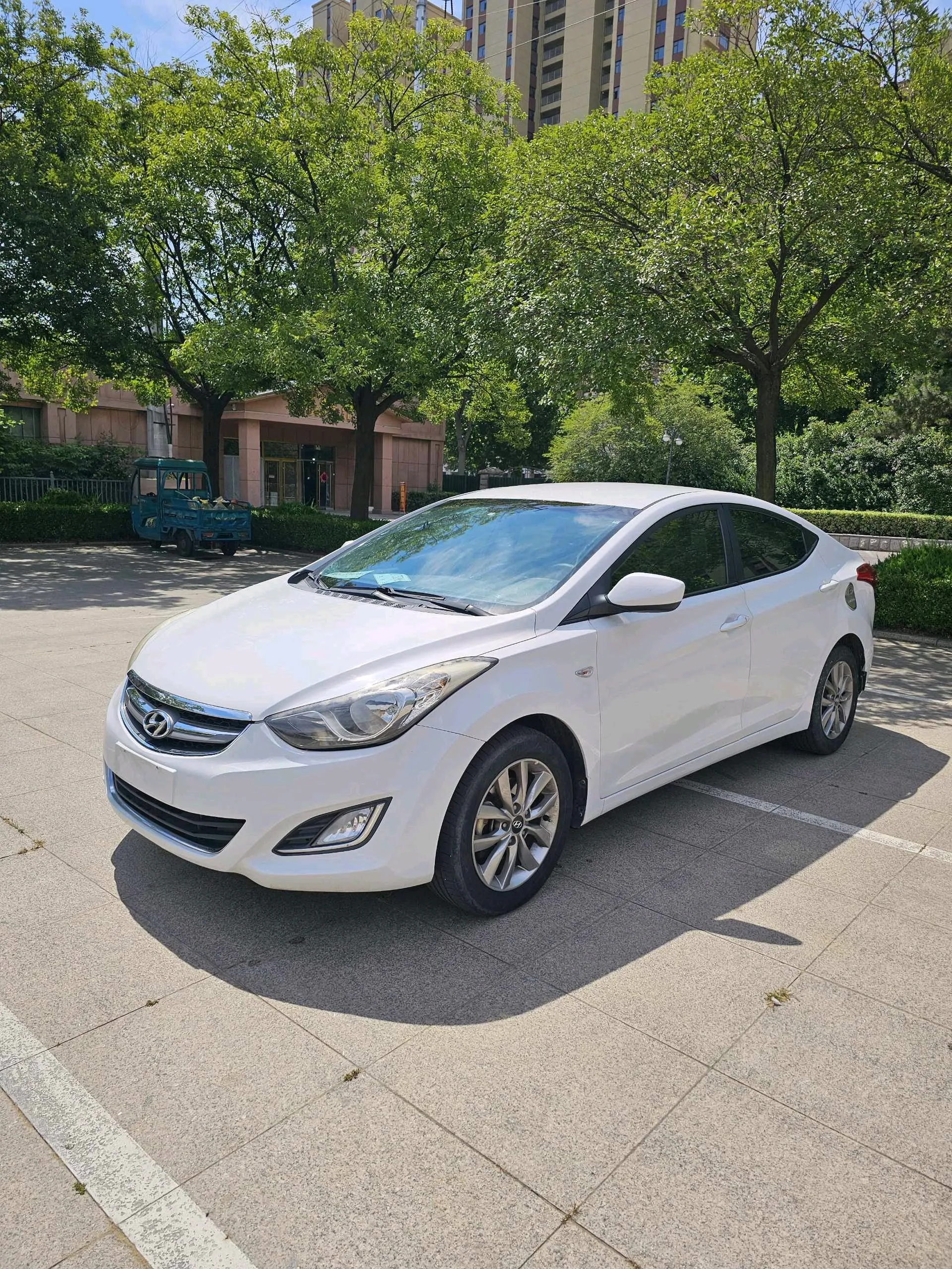 Hyundai Elantra 2015 1.6L Automatic Fashion Edition