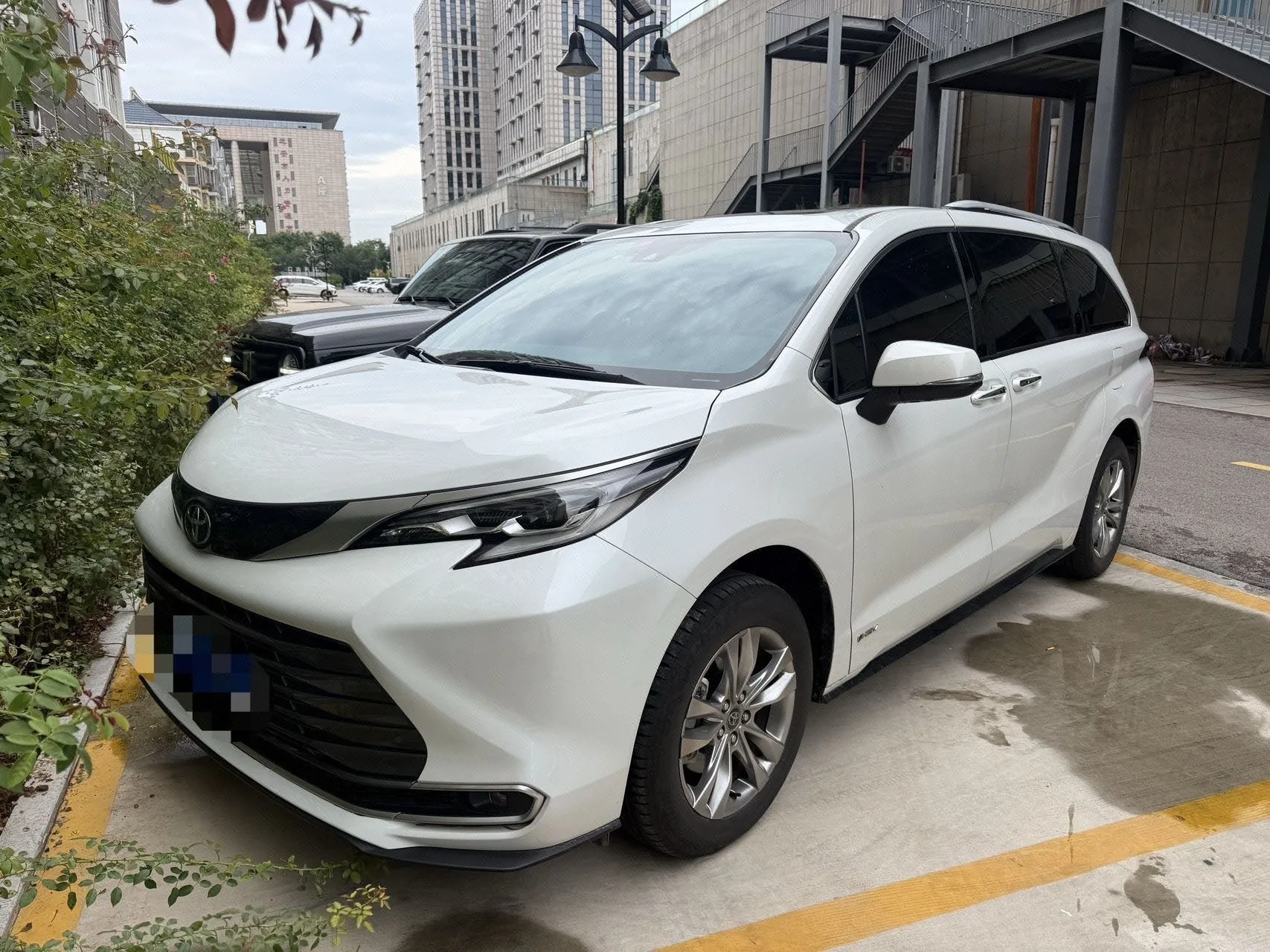 Toyota 2024 Civic 2.5L CVT 4WD Premium Automatic