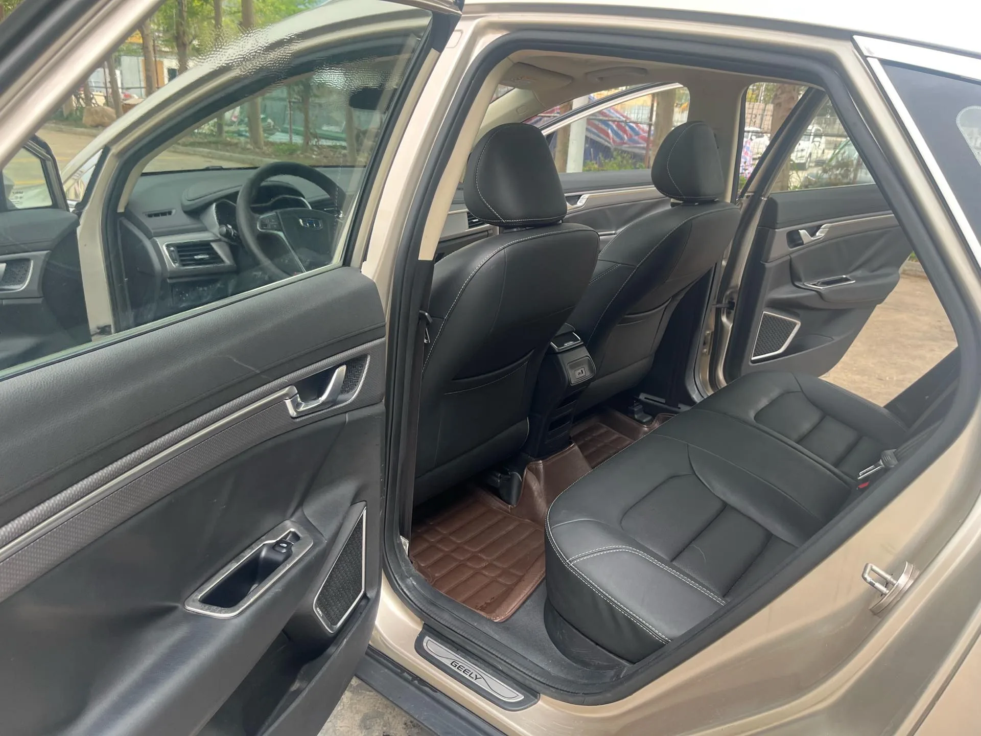 Geely GS 2016 Elegant Edition 1.8L Automatic Leading Model