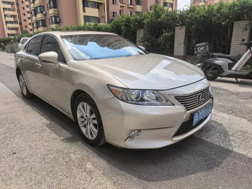 2014 Lexus ES 250 Elegance Edition