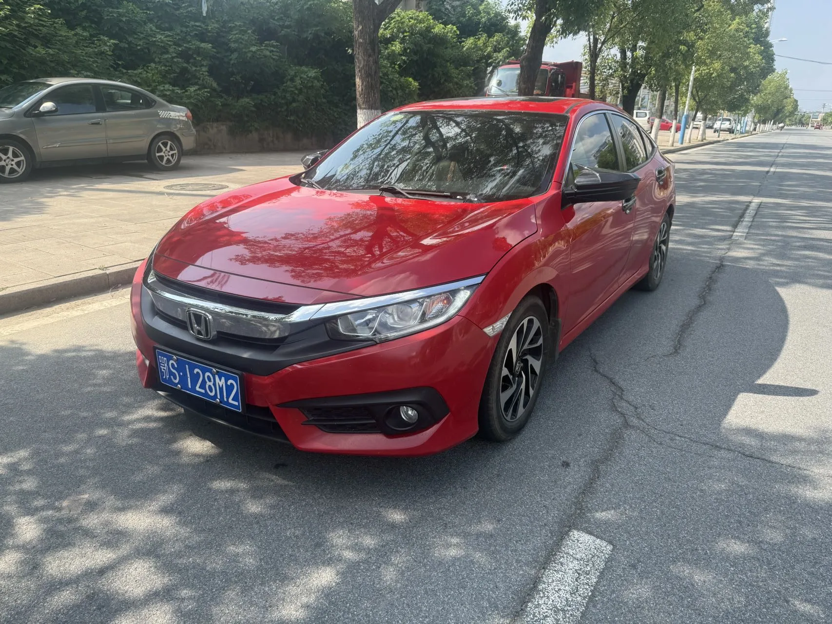 2016 Civic 220TURBO CVT Luxury Edition
