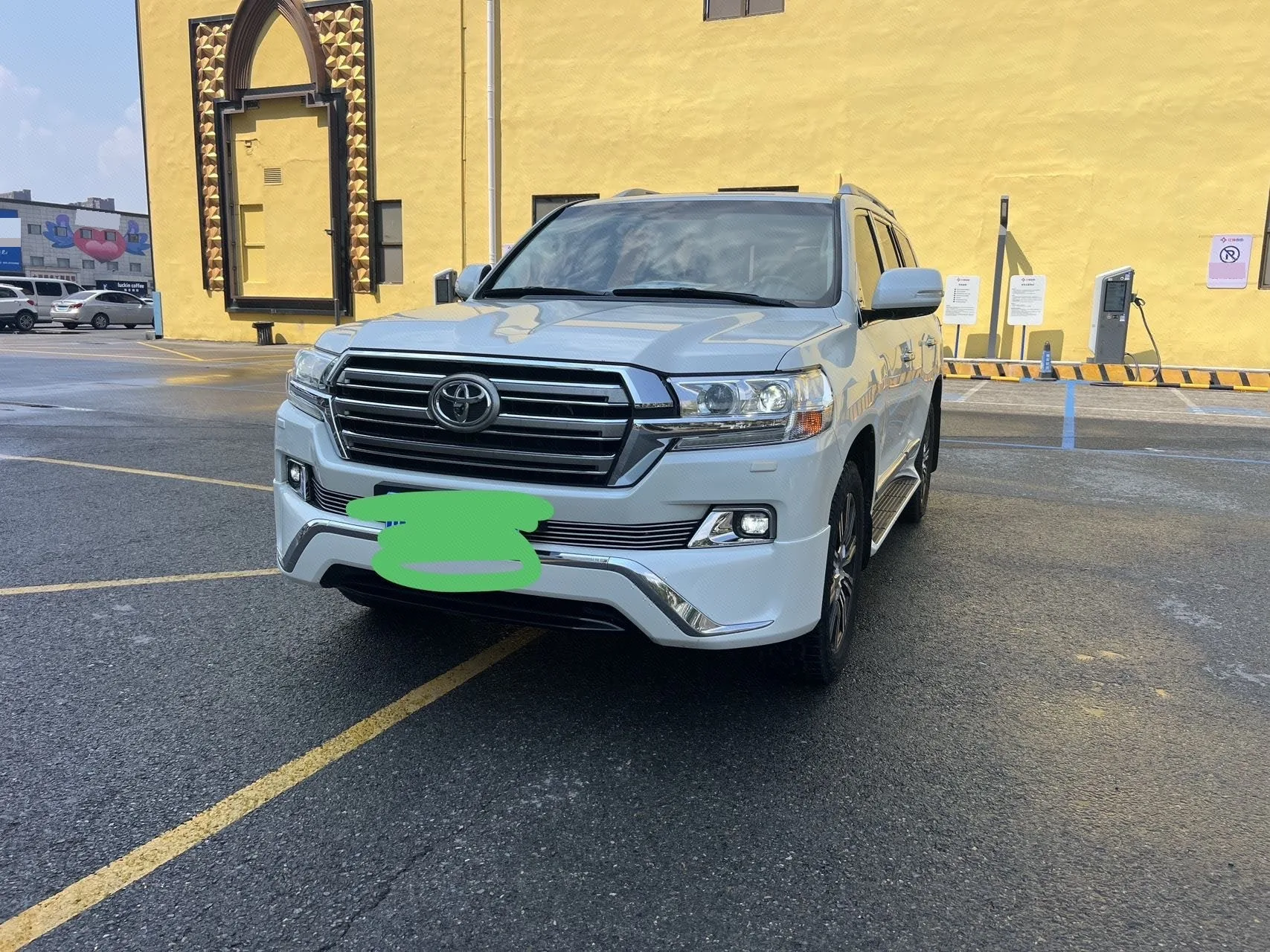 2017 Toyota Land Cruiser (Imported) 4.0 Middle East Edition, Manual Transmission