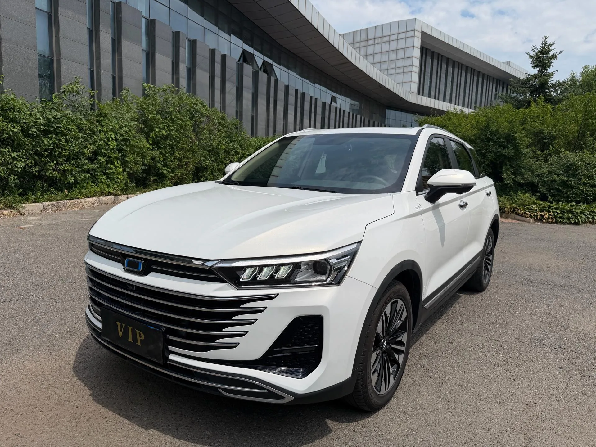 Benteng 2023 T77 1.5T Luxury Edition, Automatic Transmission