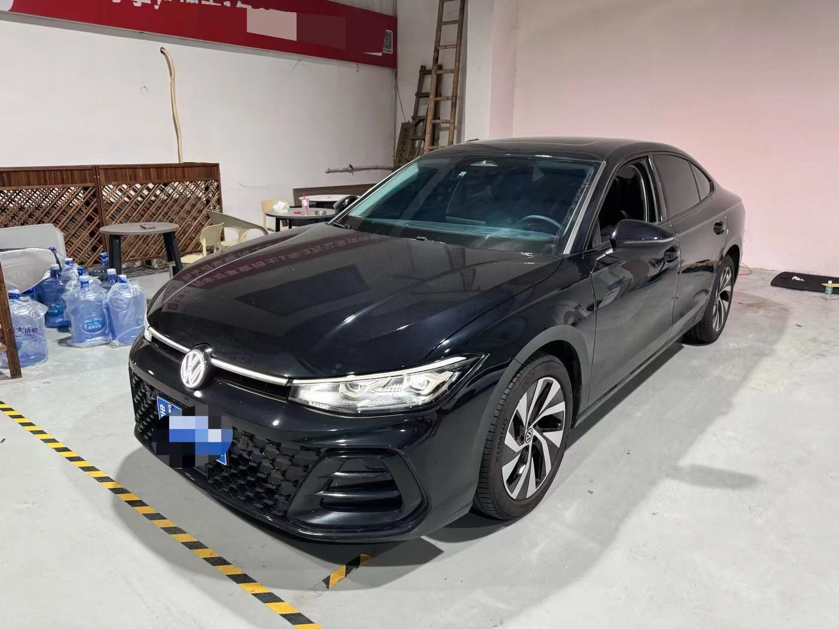 Volkswagen 2025 Passat Pro 2.0TSI 380TSI Starry Dragon Edition Automatic