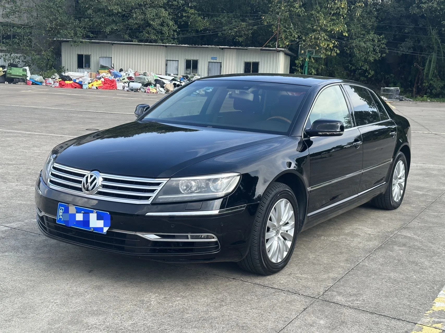 Phaeton 2012 Model Year 3.6L Premium Custom Edition