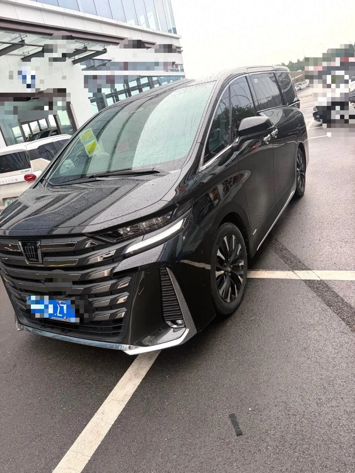 Toyota Vellfire (Imported) 2024 Crown Vellfire 2.5 CVT Supreme Executive Edition Automatic Transmission
