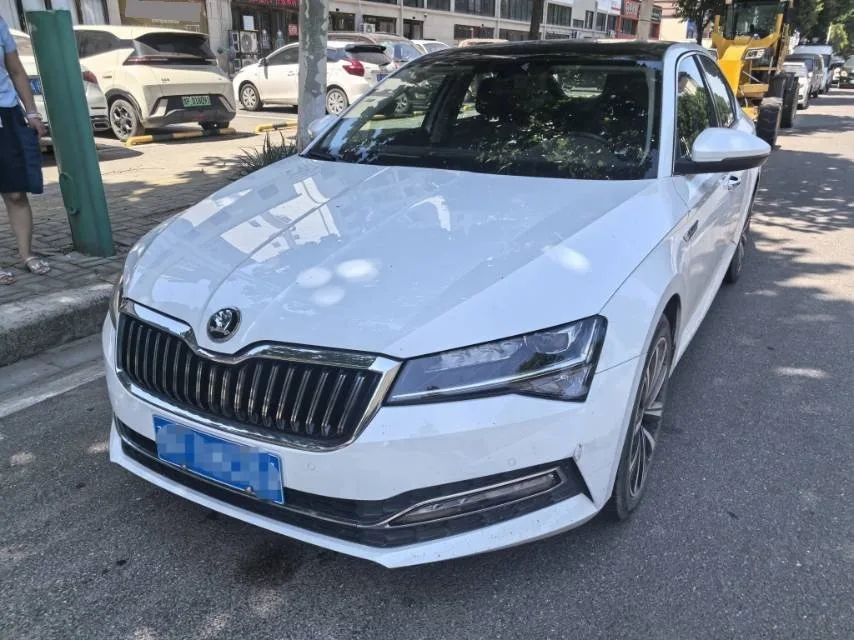 Superb 2022 TSI280 DSG Premium Edition