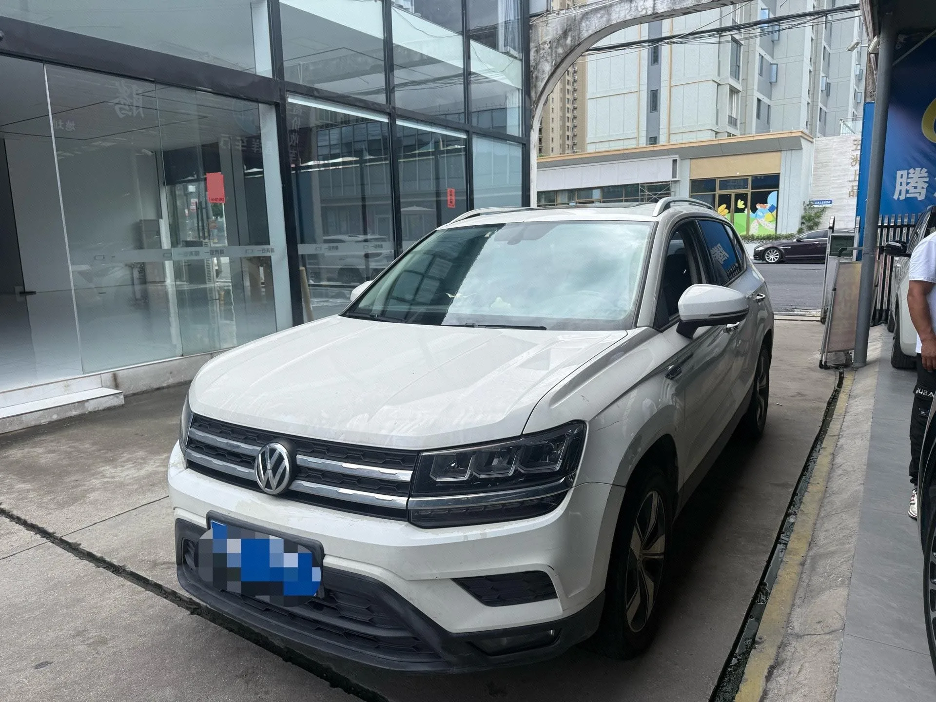 Touareg 2019 Model Year 280TSI Front-Wheel Drive Luxury Edition, China V Emission Standard