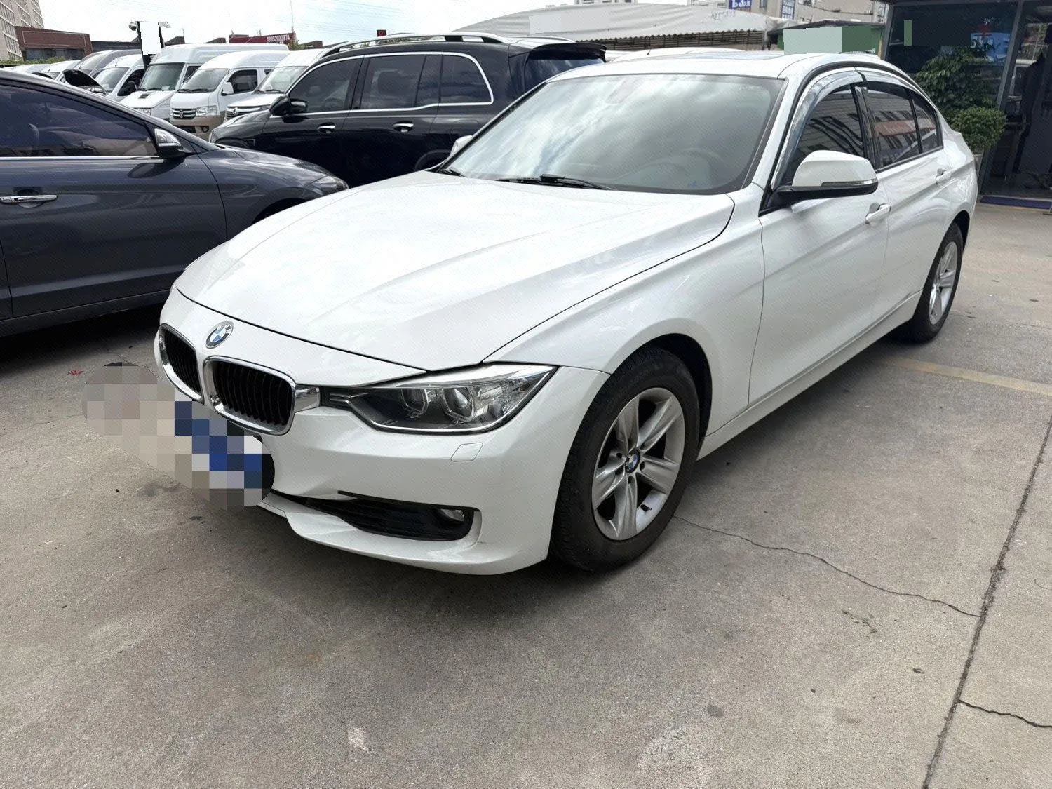 2013 BMW 3 Series 320i Progressive Edition