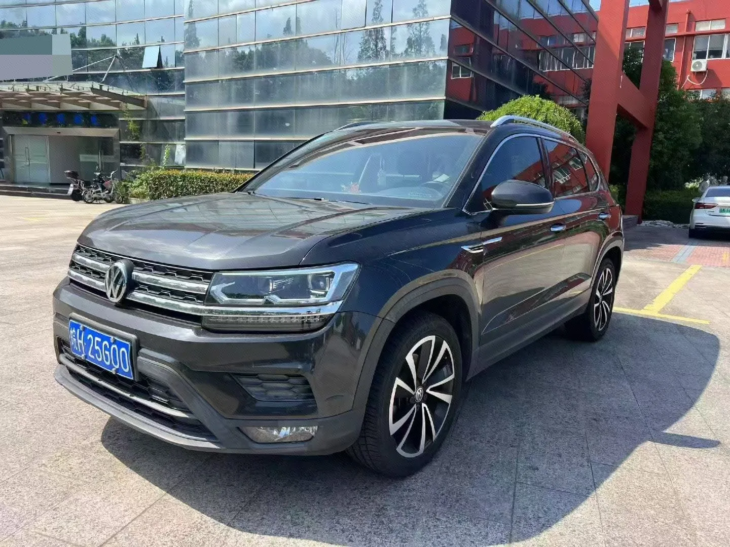 Tharu 2021 280TSI 2WD Luxury Edition