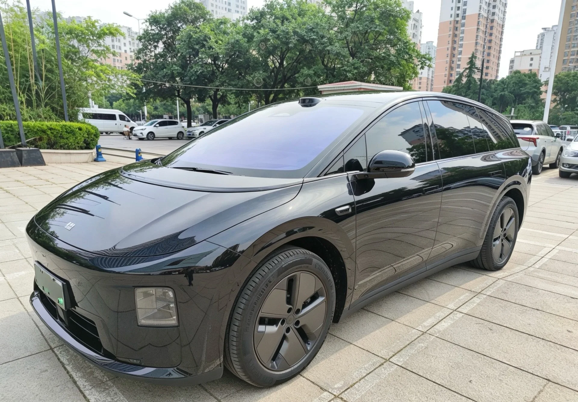 Li Auto 2025 i8 Standard Edition Automatic