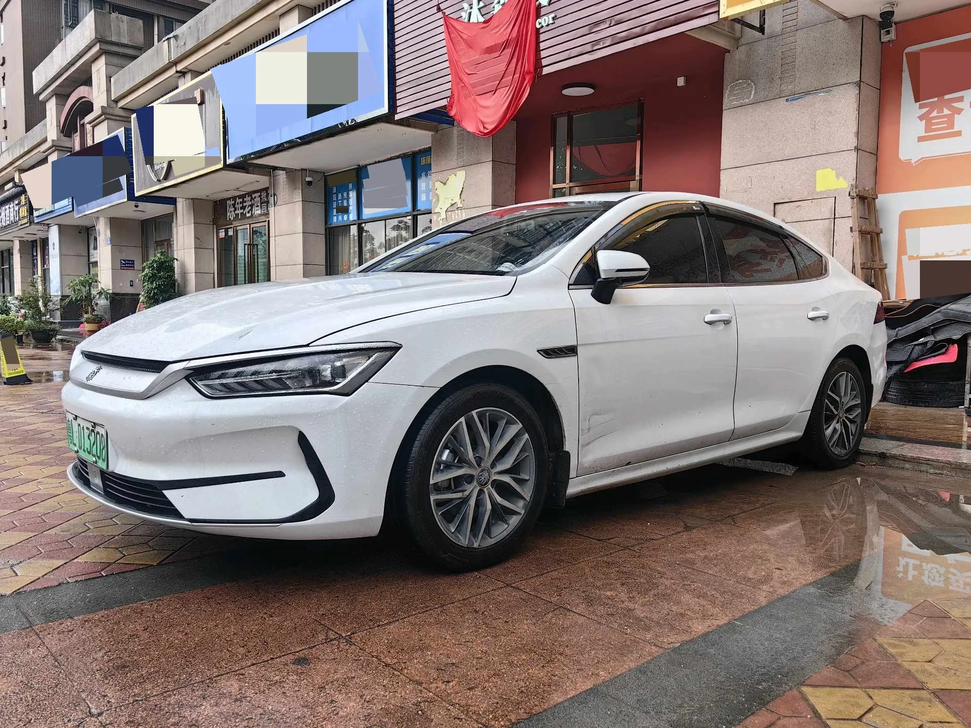 Qin PLUS 2021 EV 500KM Luxury Edition