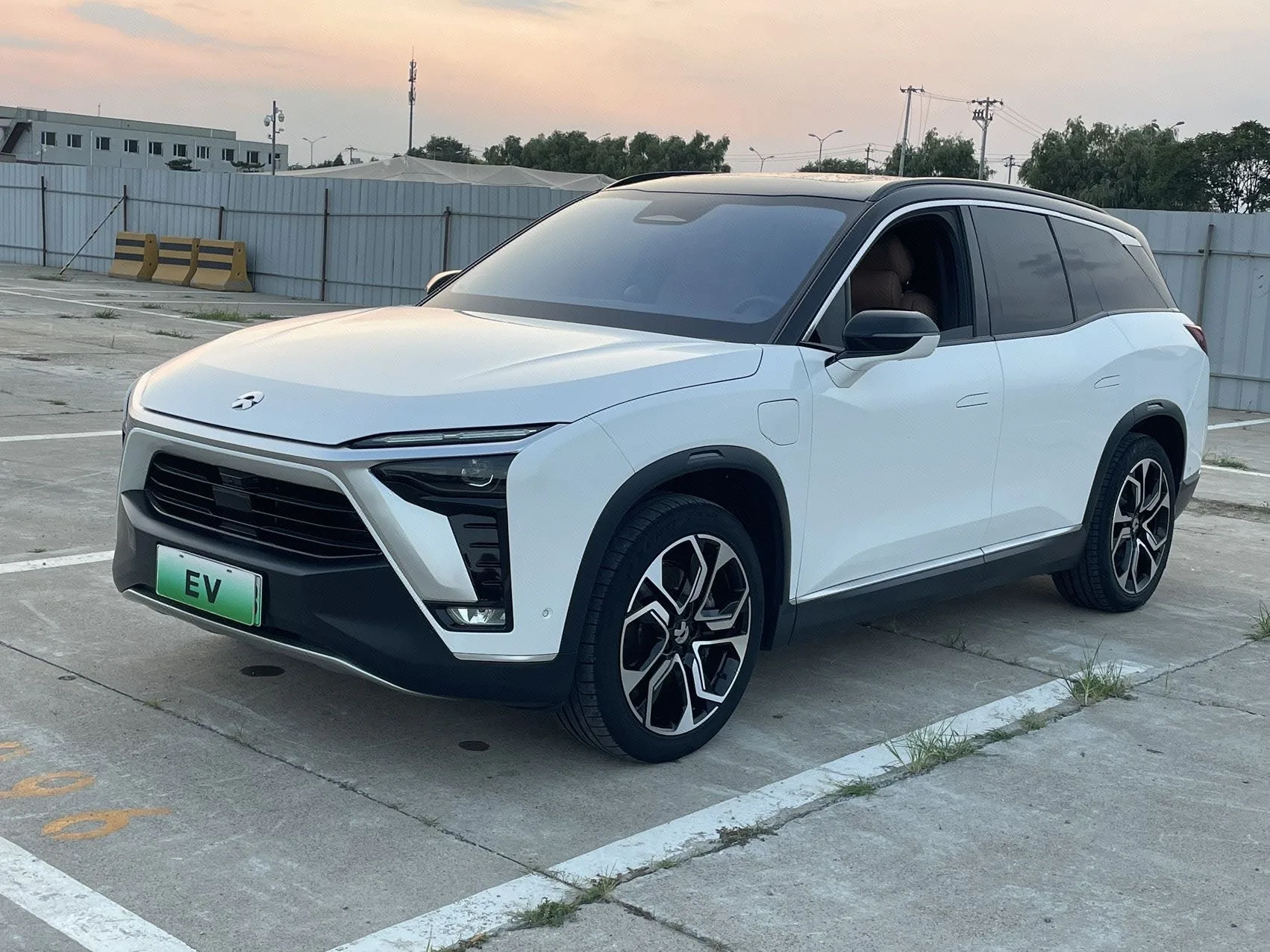 2020 NIO ES8 580KM 7-Seater