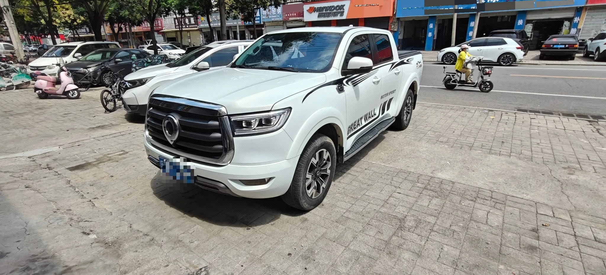 Pao 2021 Model Year 2.0T Passenger Global Edition Automatic Diesel 4WD Sport Standard Cargo Box Tow-Hitch Version GW4D20M