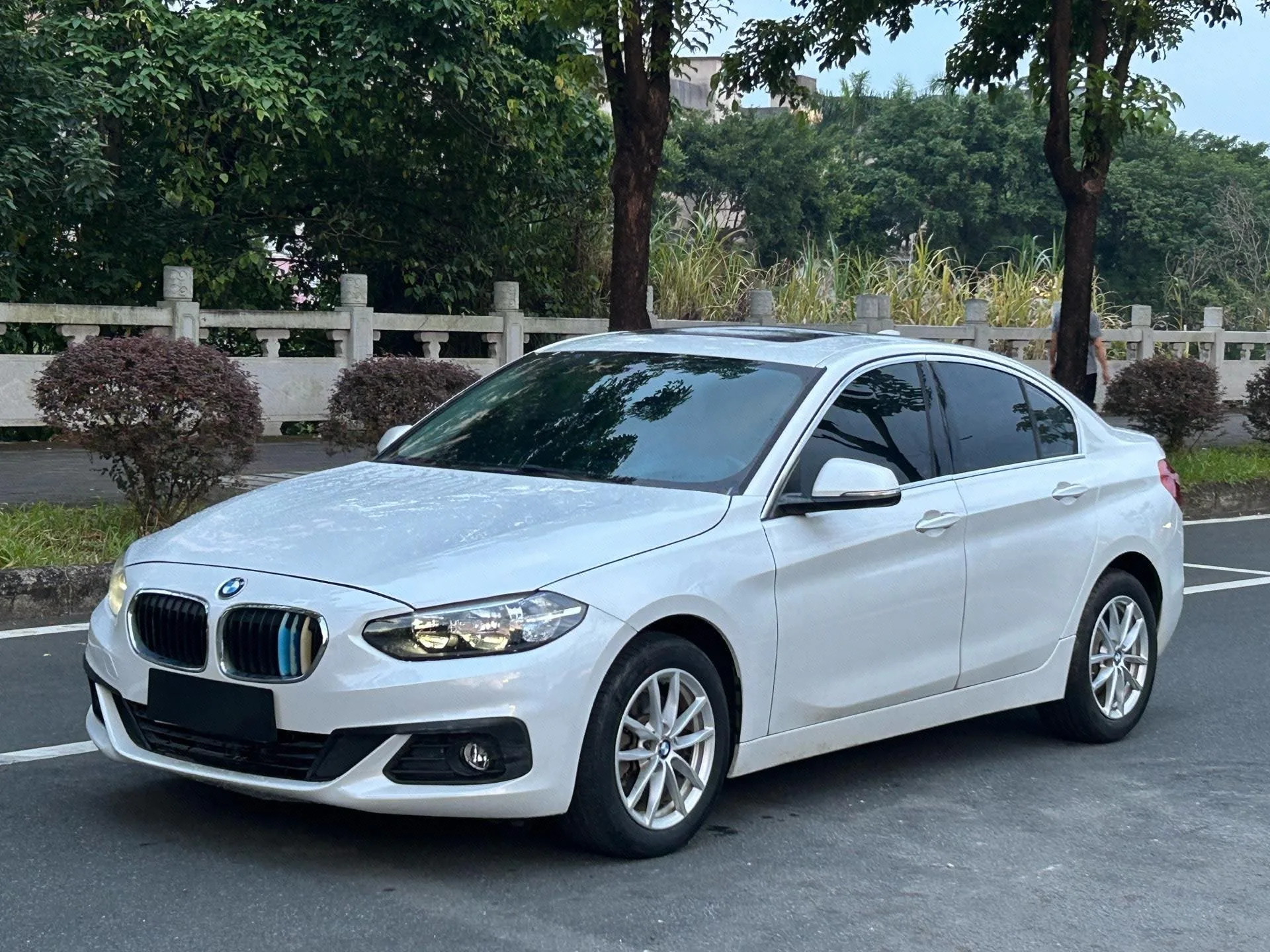 2017 BMW 1 Series 118i Style