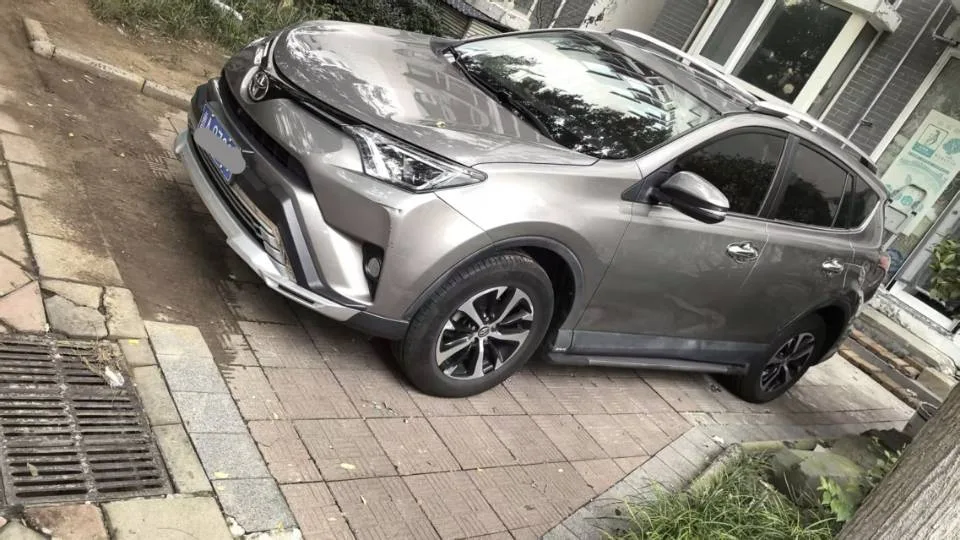 2018 RAV4 2.0L CVT Front-Wheel Drive Style X Edition