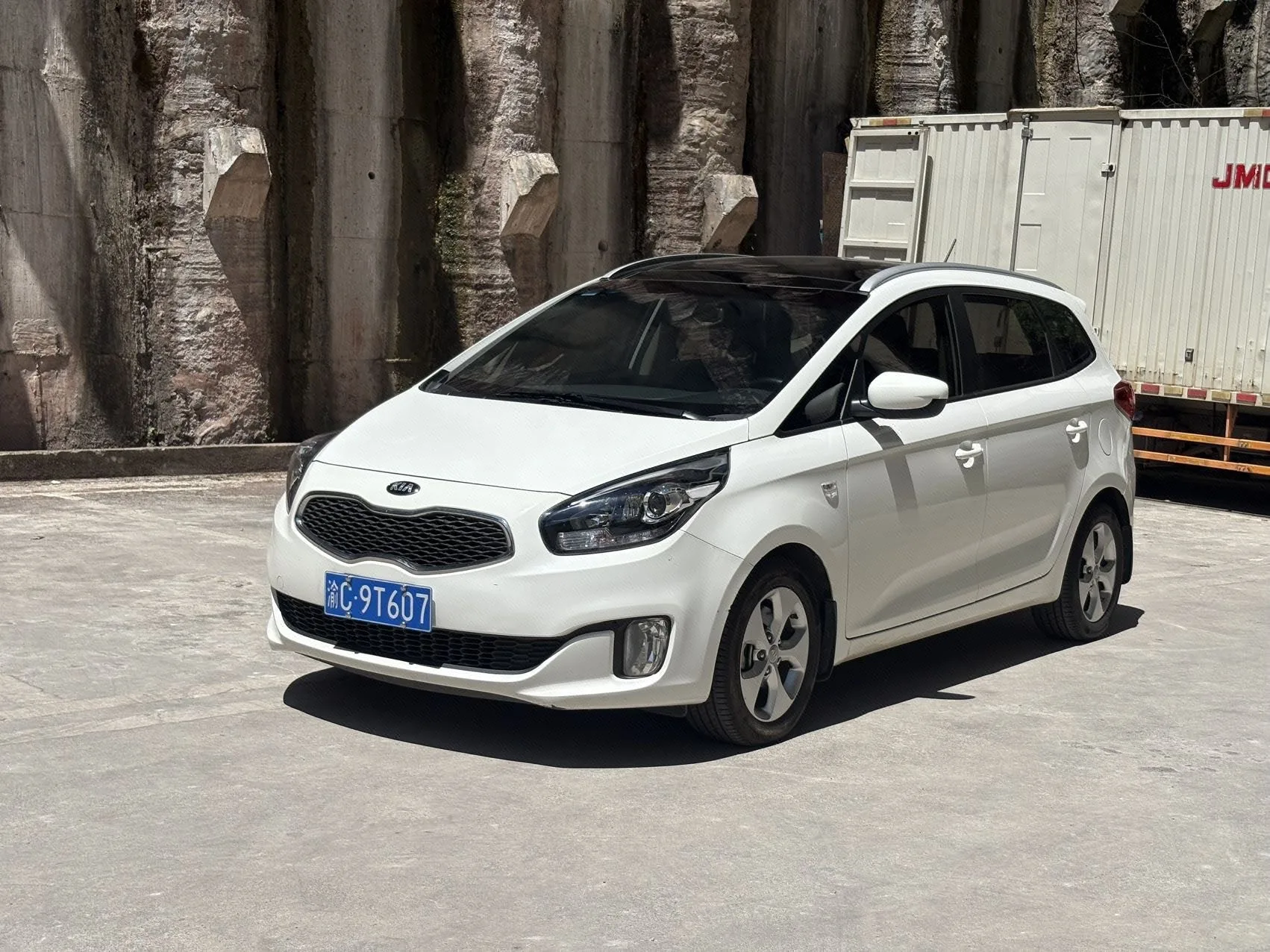 Carens 2013 2.0L 7-seater Automatic Comfort Edition (National IV Emission Standard)