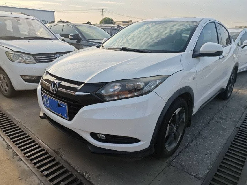 Vezel 2017 1.8L CVT 2WD Pioneer Edition