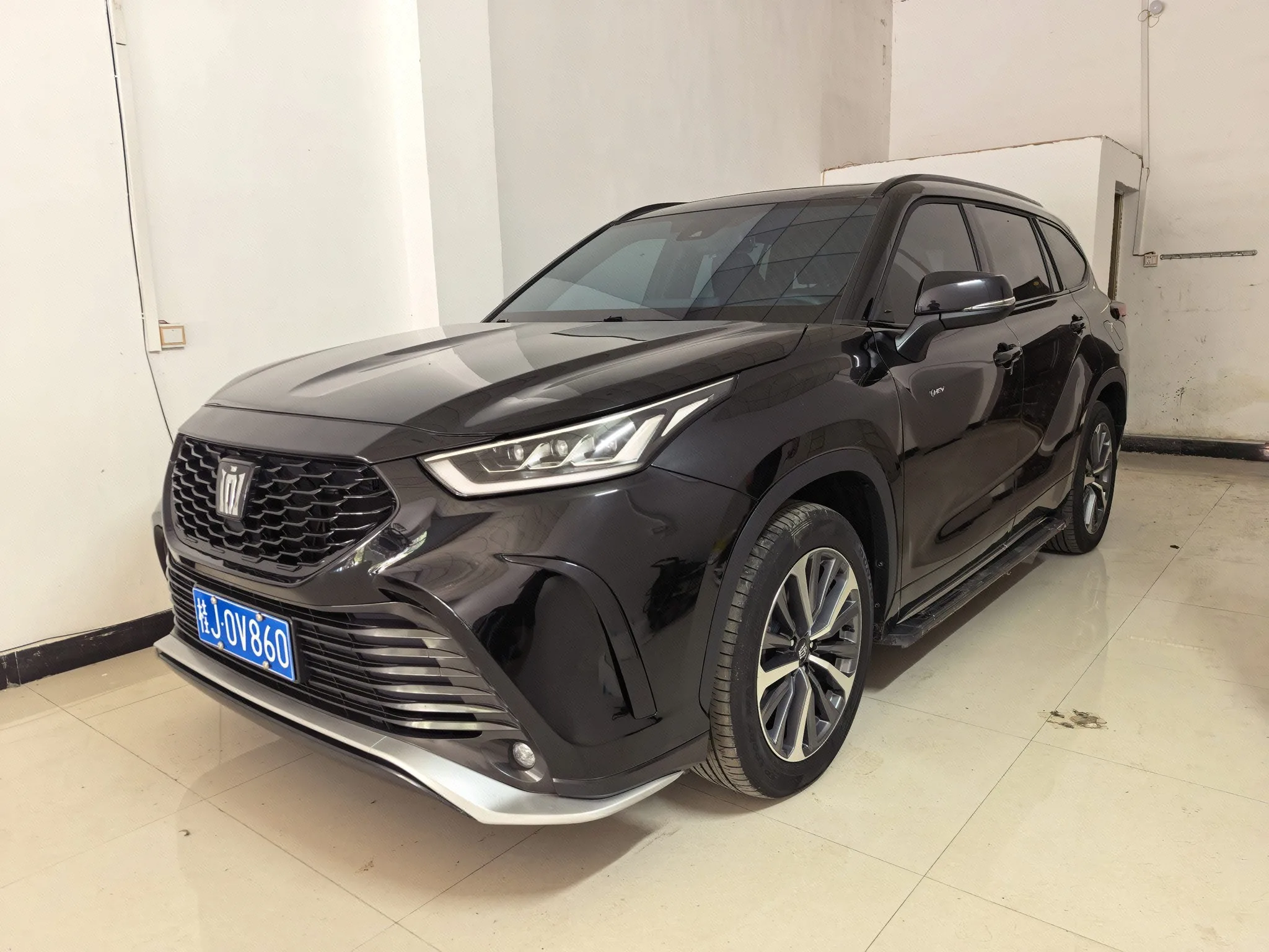Toyota 2024 Crown Land Cruiser HEV 2.5 CVT 4WD Luxury Automatic