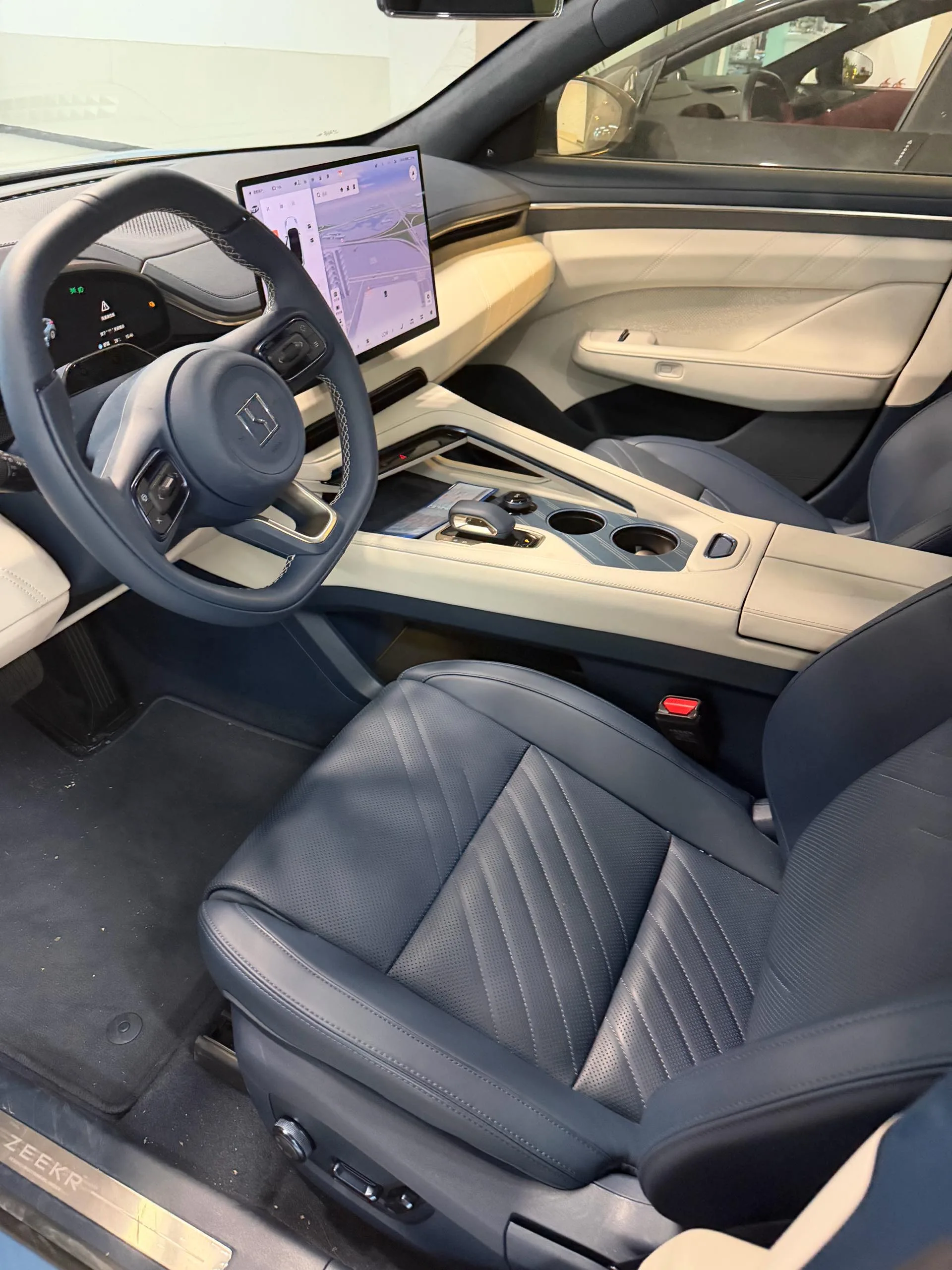 Jike 2025 Model Jike 001 YOU Edition 100kWh 4WD Automatic