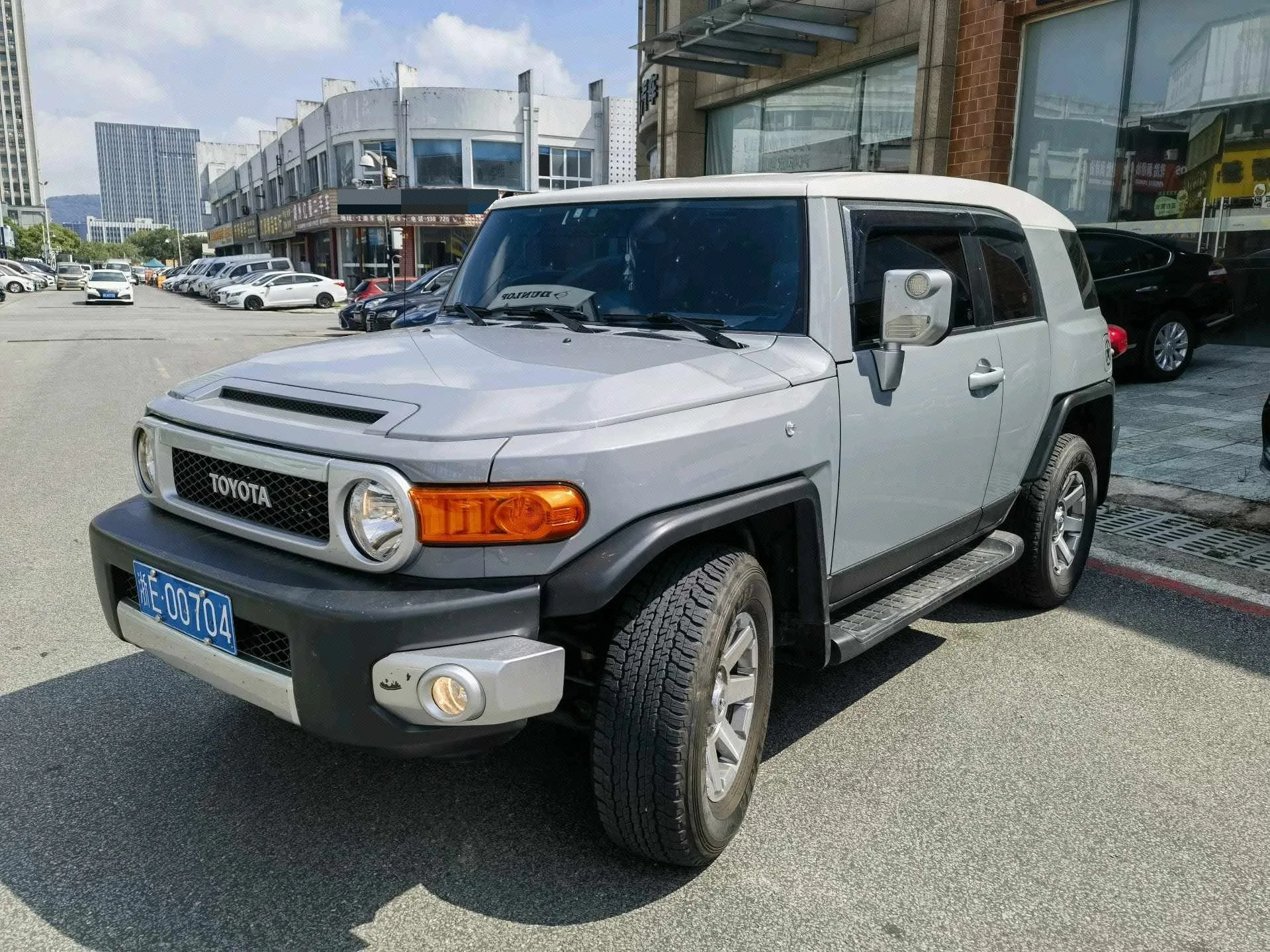 Toyota FJ Cruiser (Imported) 2021 Model Year FJ Cruiser 4.0 Middle East Edition Automatic Transmission