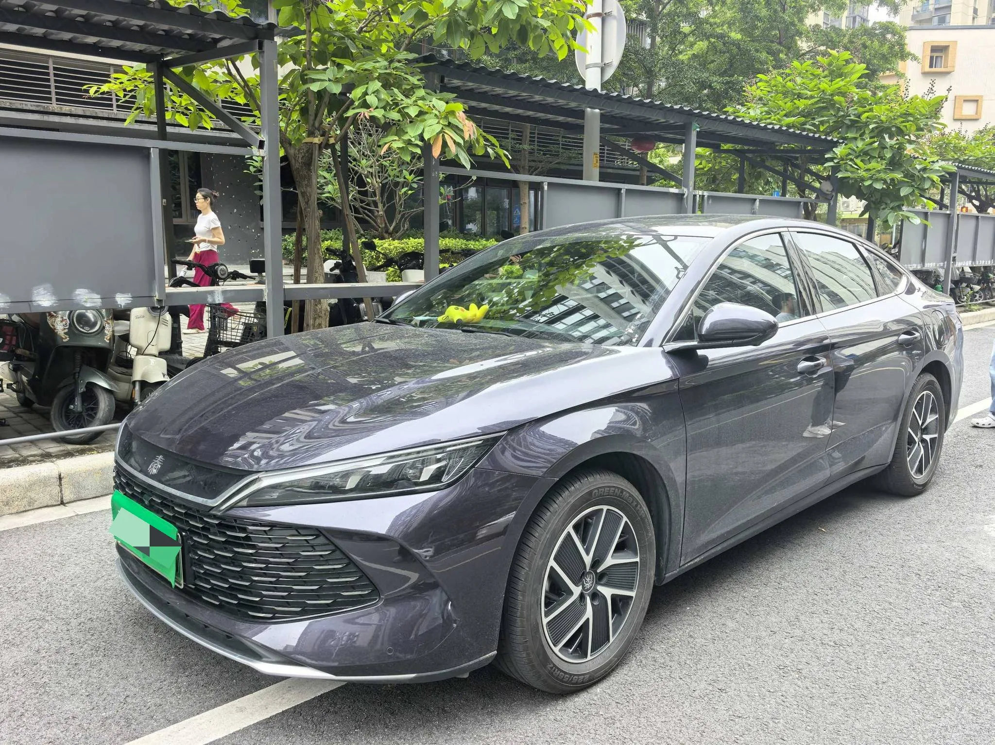 Qin L 2024 DM-i 120KM Leading Edition