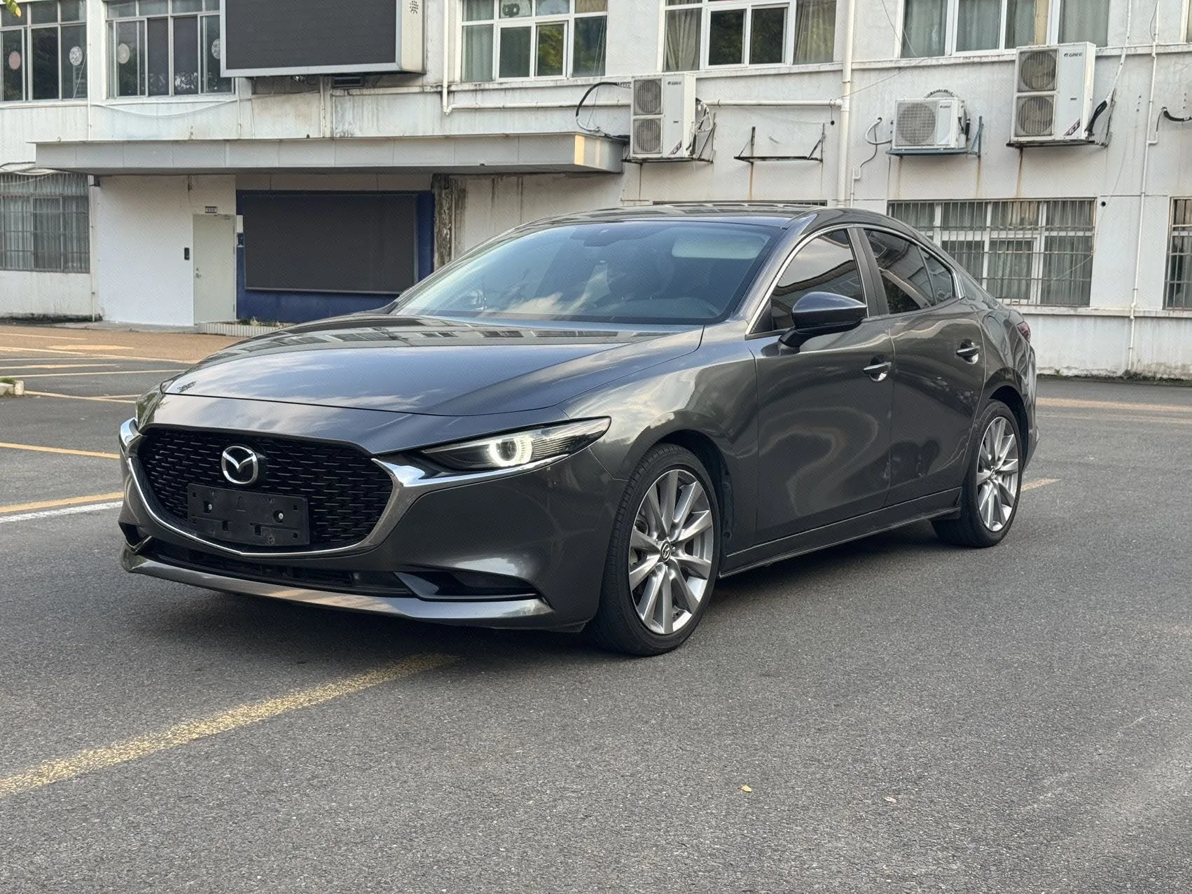 Mazda3 Axela 2020 2.0L Automatic Premium Edition