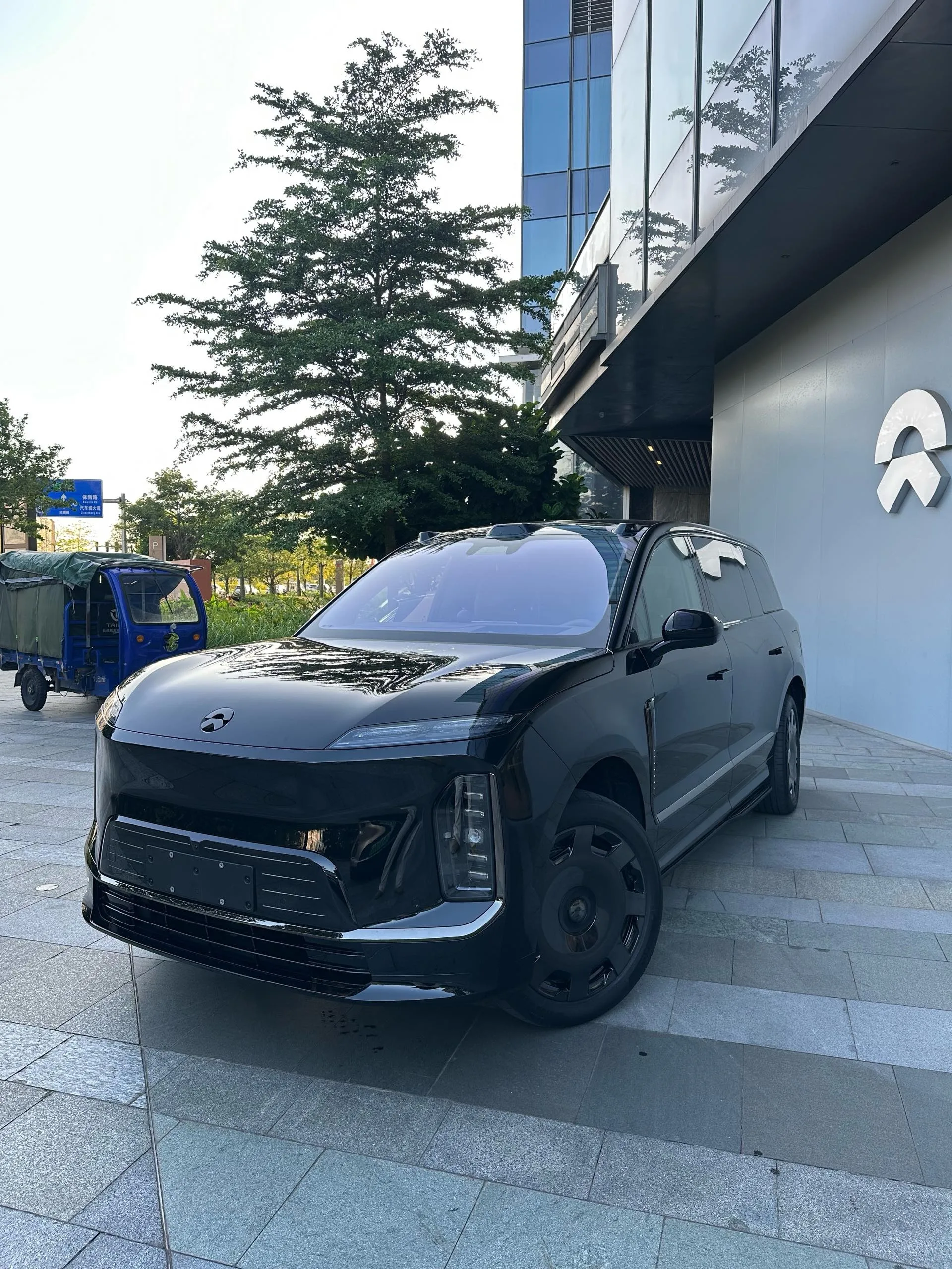 NIO 2026 ES9 102kWh Executive Center Console Luxury Edition, Automatic Transmission
