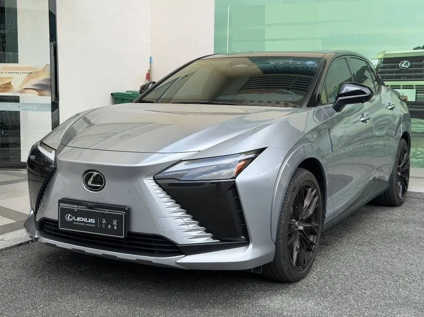 Lexus RZ 2023 450e AWD Luxury Edition