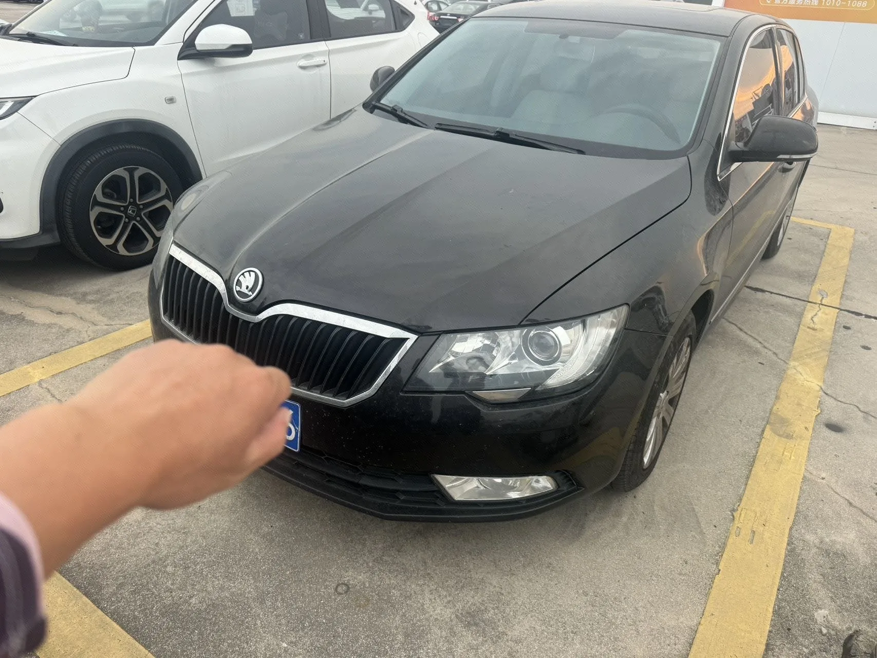 Superb 2013 1.4TSI DSG Gentleman Edition